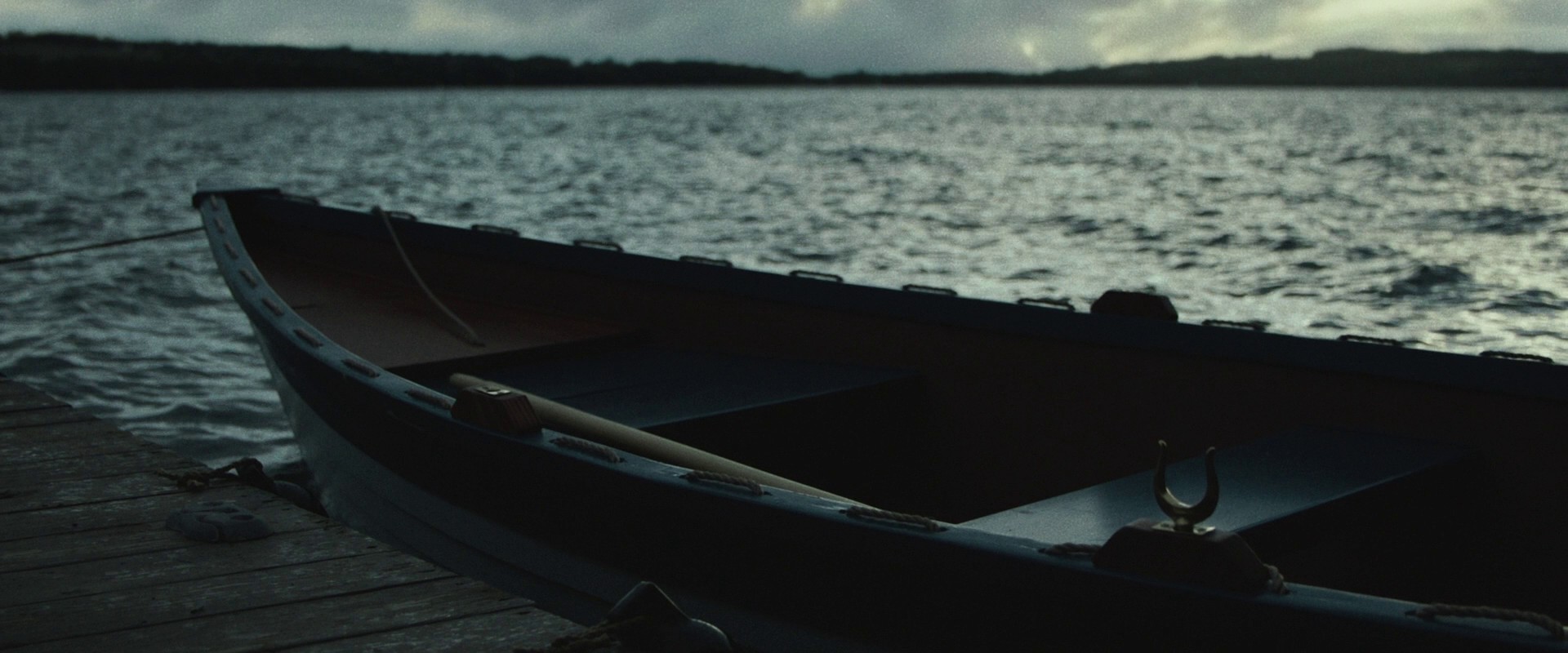 The Night House (2020) —  shot,  lighting