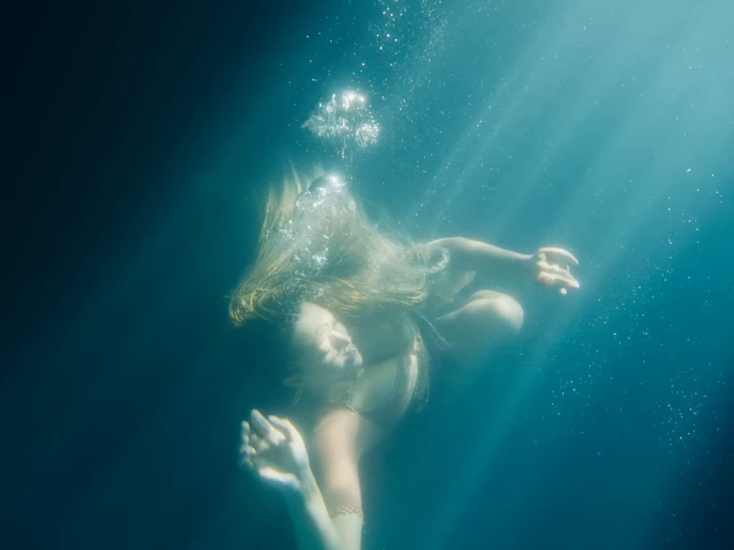 Pressure Points (2025) —  shot,  lighting