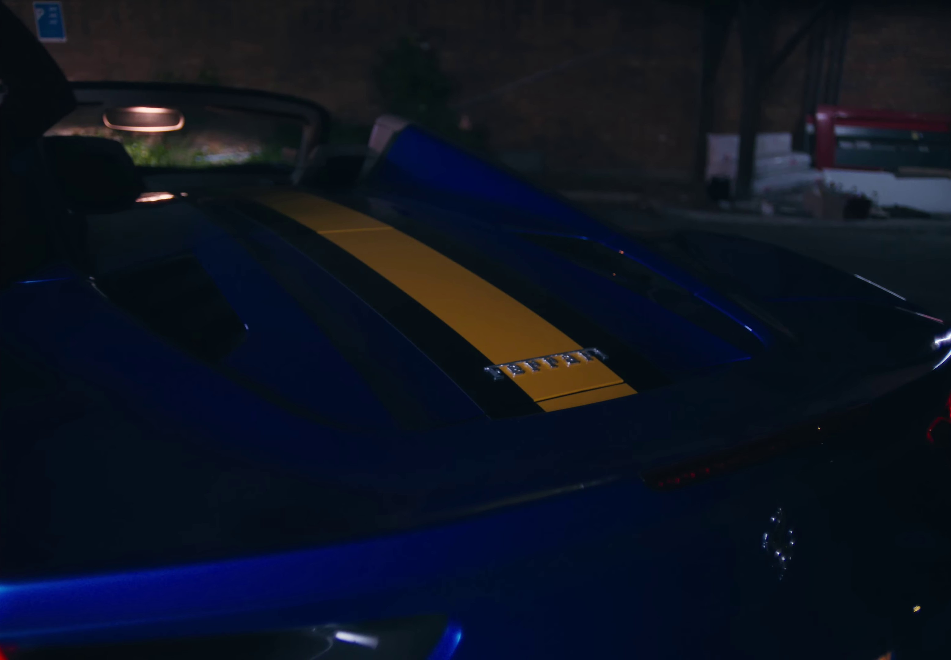 Ça va  (2023) —  shot,  lighting