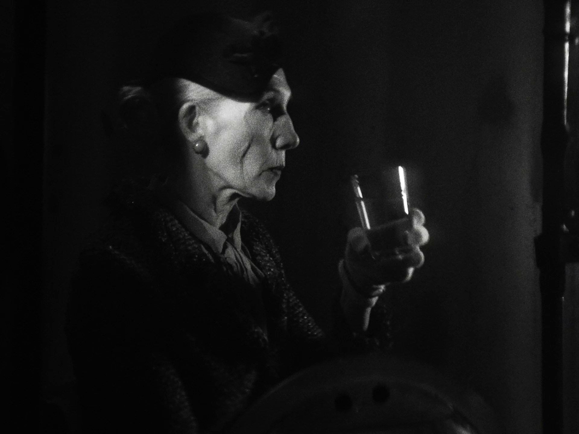 387  (1970) —  shot,  lighting