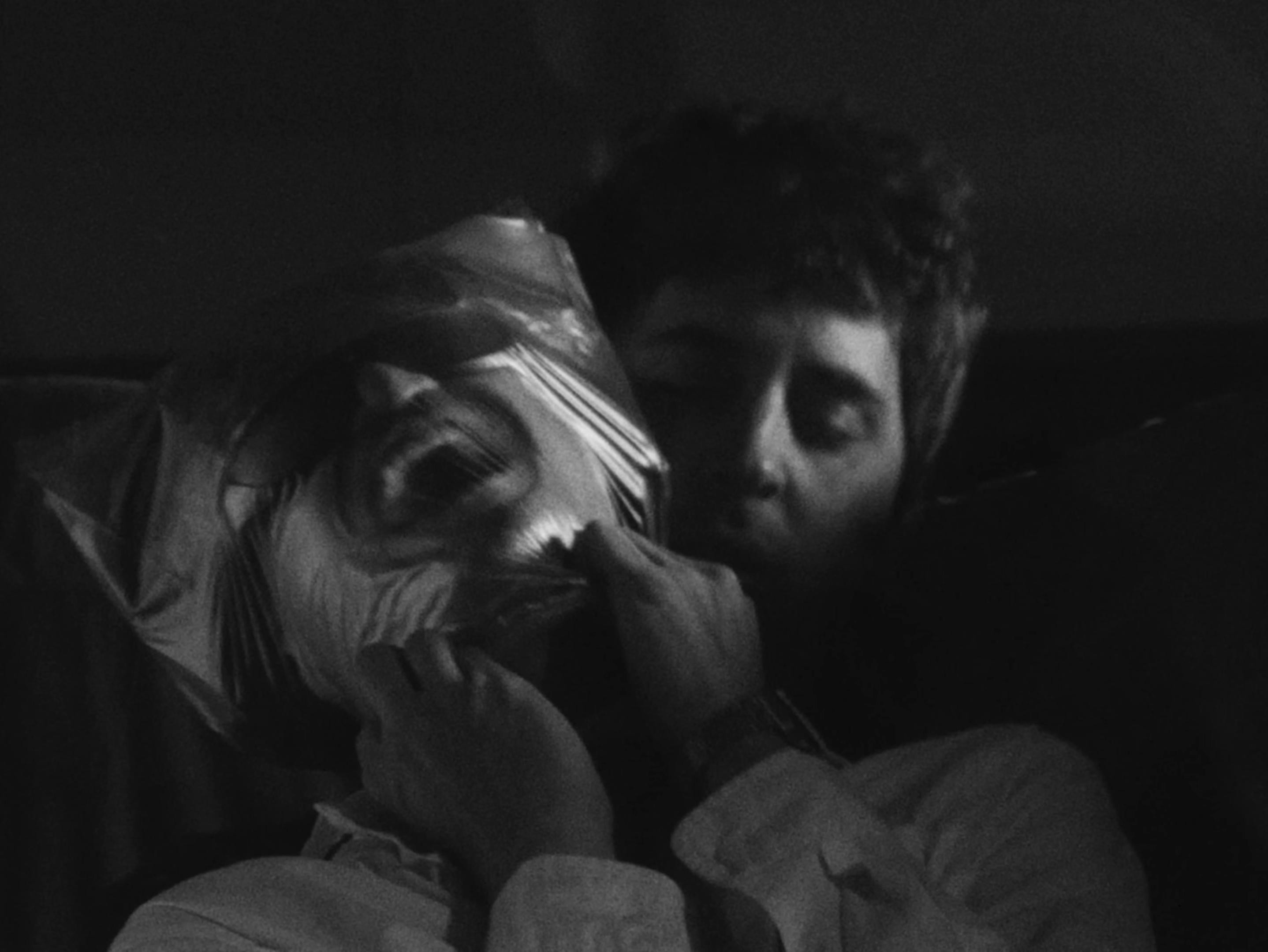 Comando Juntar (2025) —  shot,  lighting