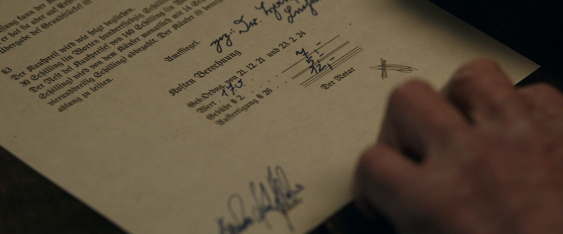 Mit einem Tiger schlafen (2024) —  shot,  lighting