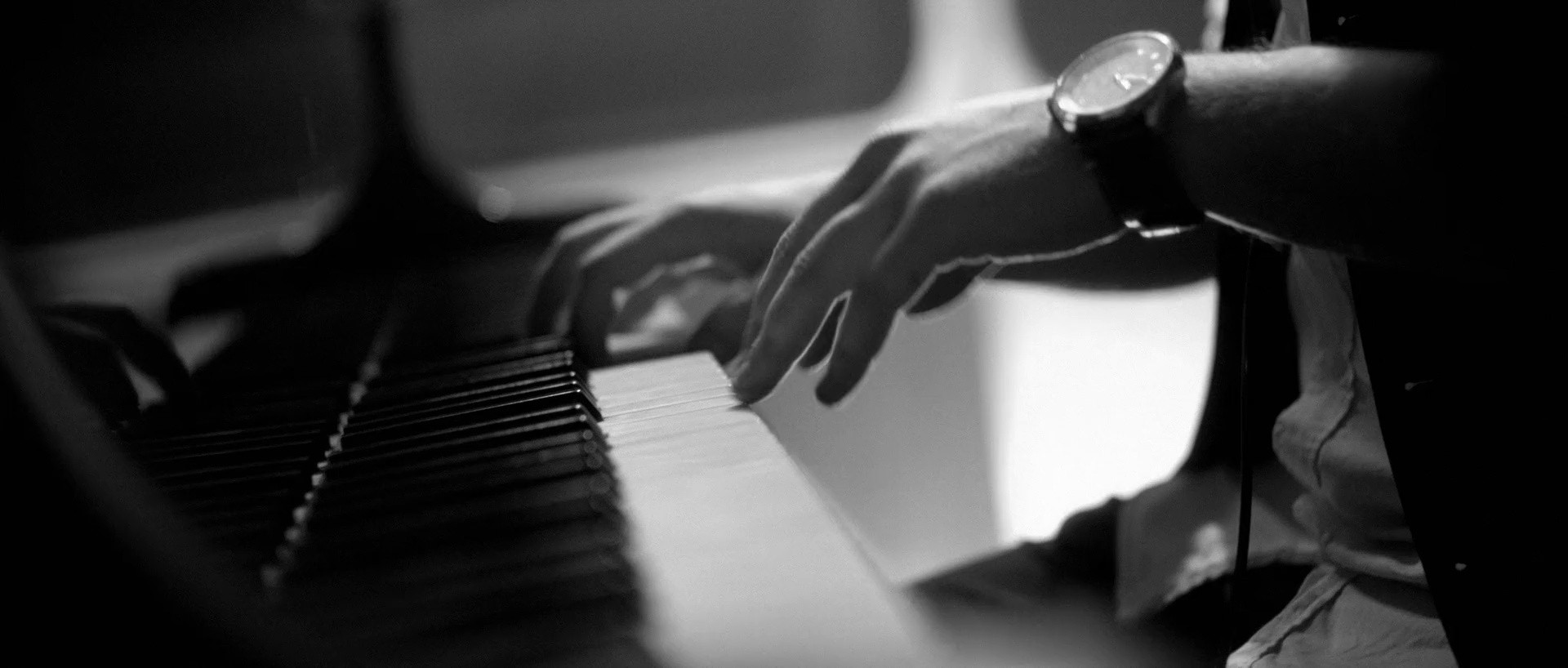 Hennessy & O.S.T.R Never stop. Never settle – Autentycznie (2018) —  shot,  lighting