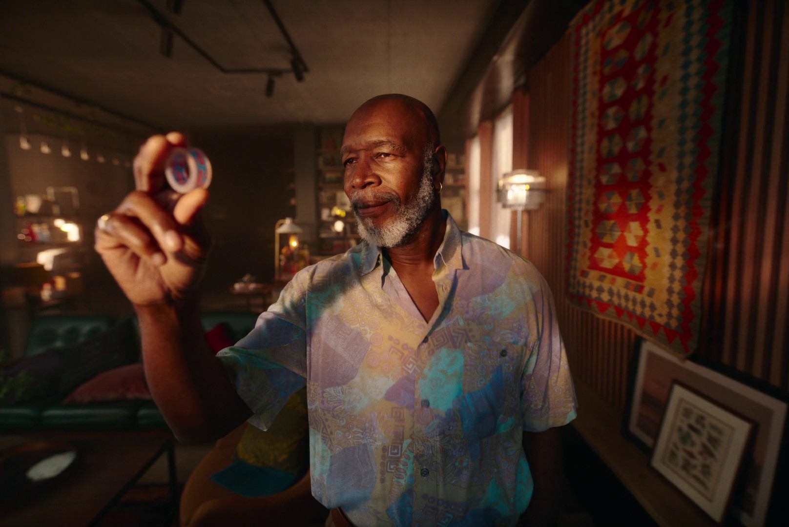 'Tesa - Tadaa' (2024) —  shot,  lighting