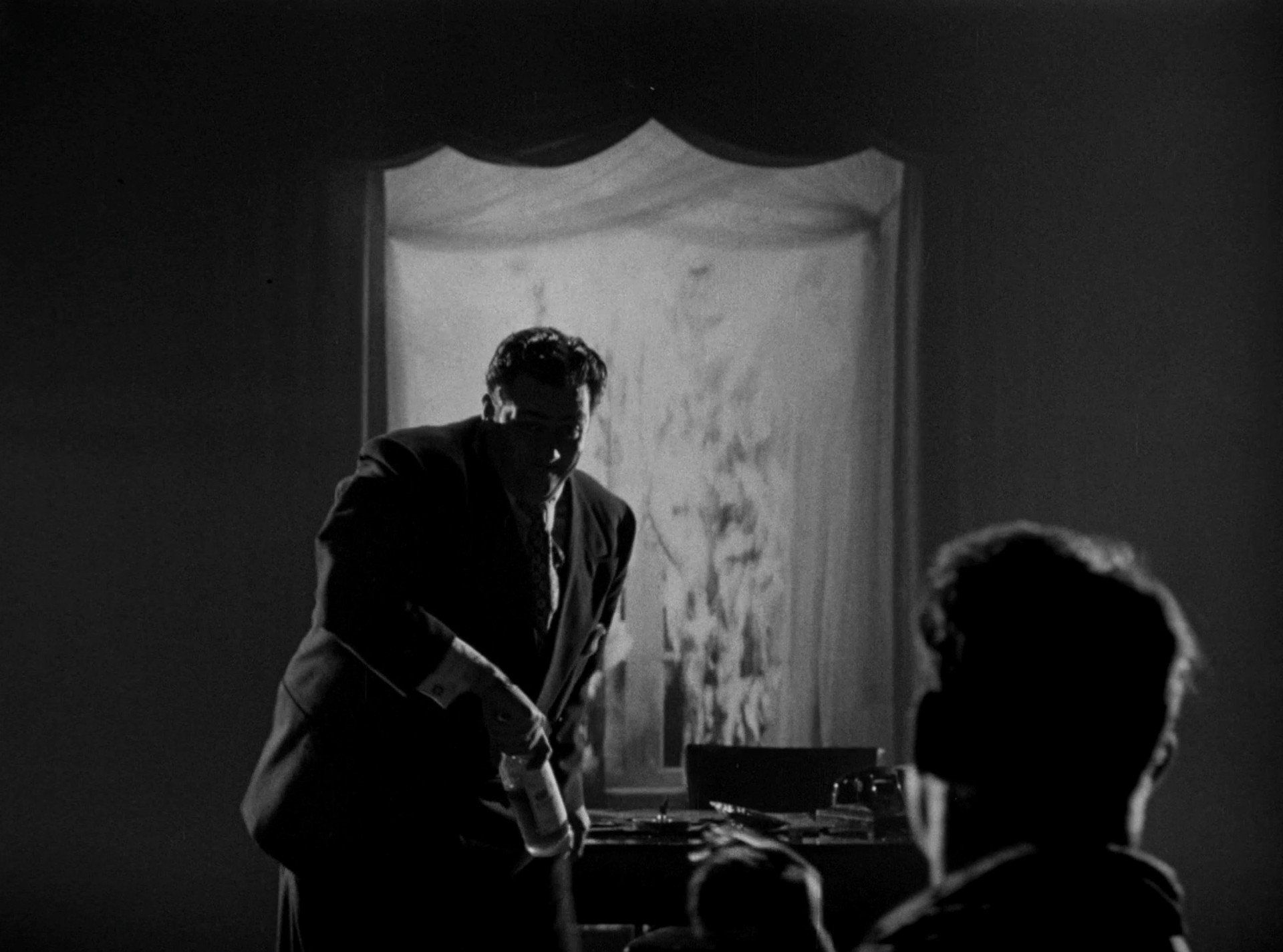 Raw Deal (1948) —  shot,  lighting
