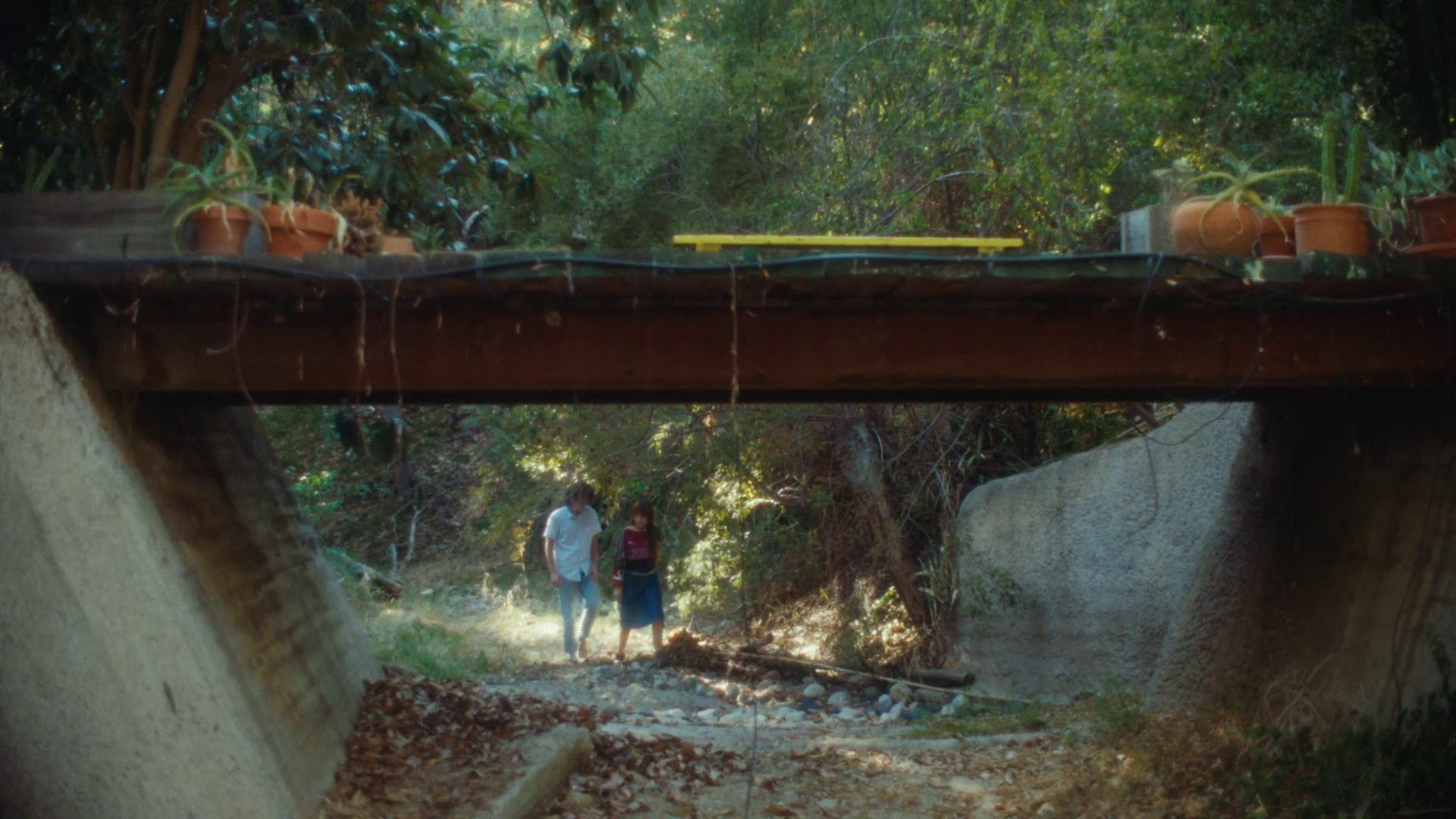 Itch (2022) —  shot,  lighting