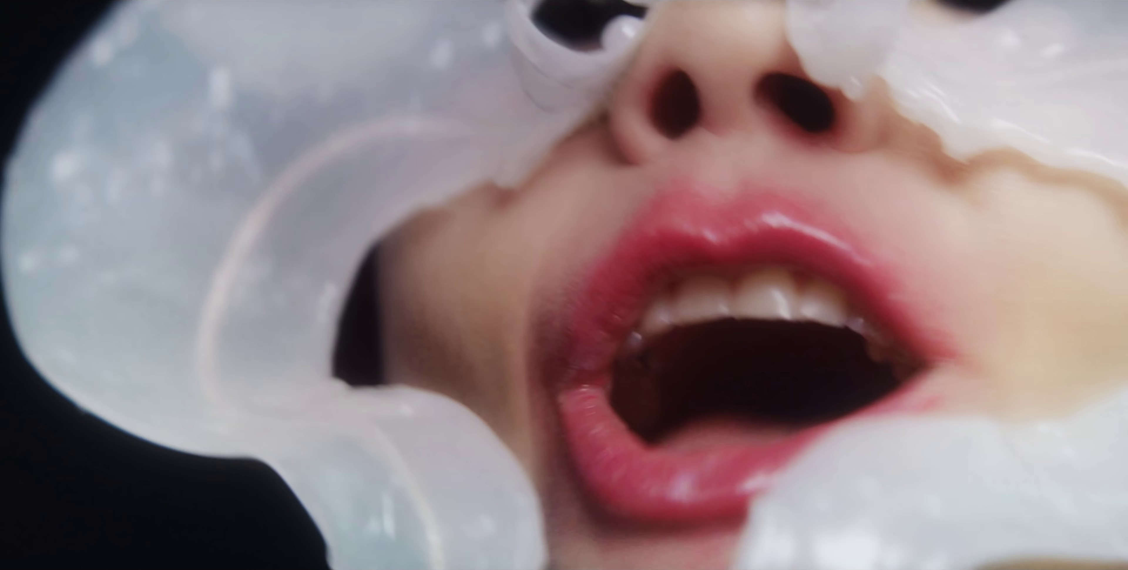 arisen my senses (2017) —  shot,  lighting