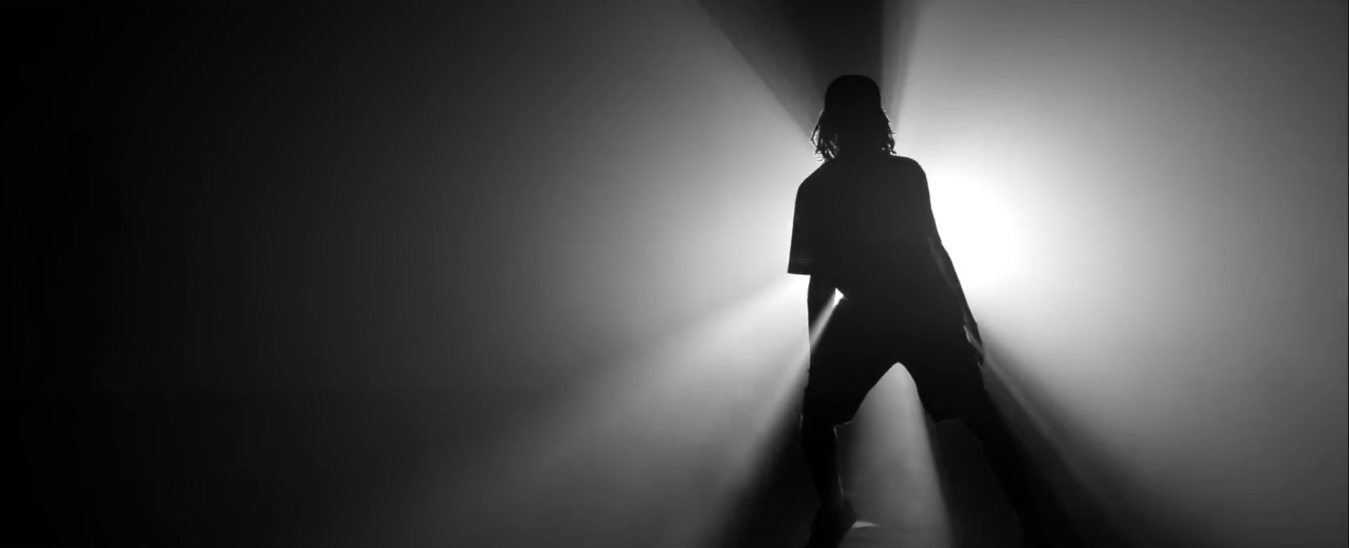 R.I.P. 2 My Youth  (2015) —  shot,  lighting