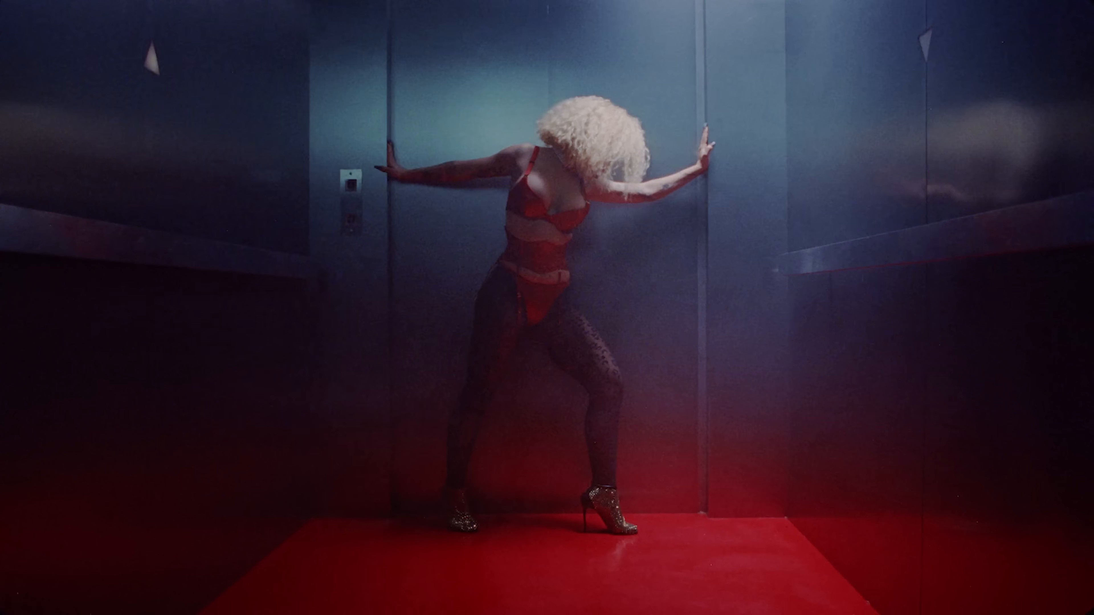 Jealous Type (2025) —  shot,  lighting