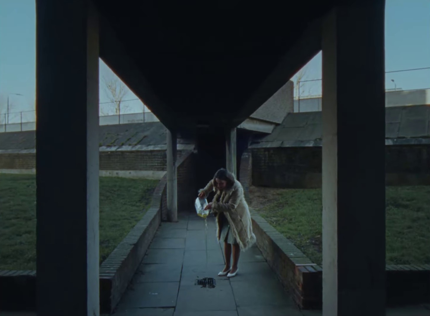 It's You  (2023) —  shot,  lighting