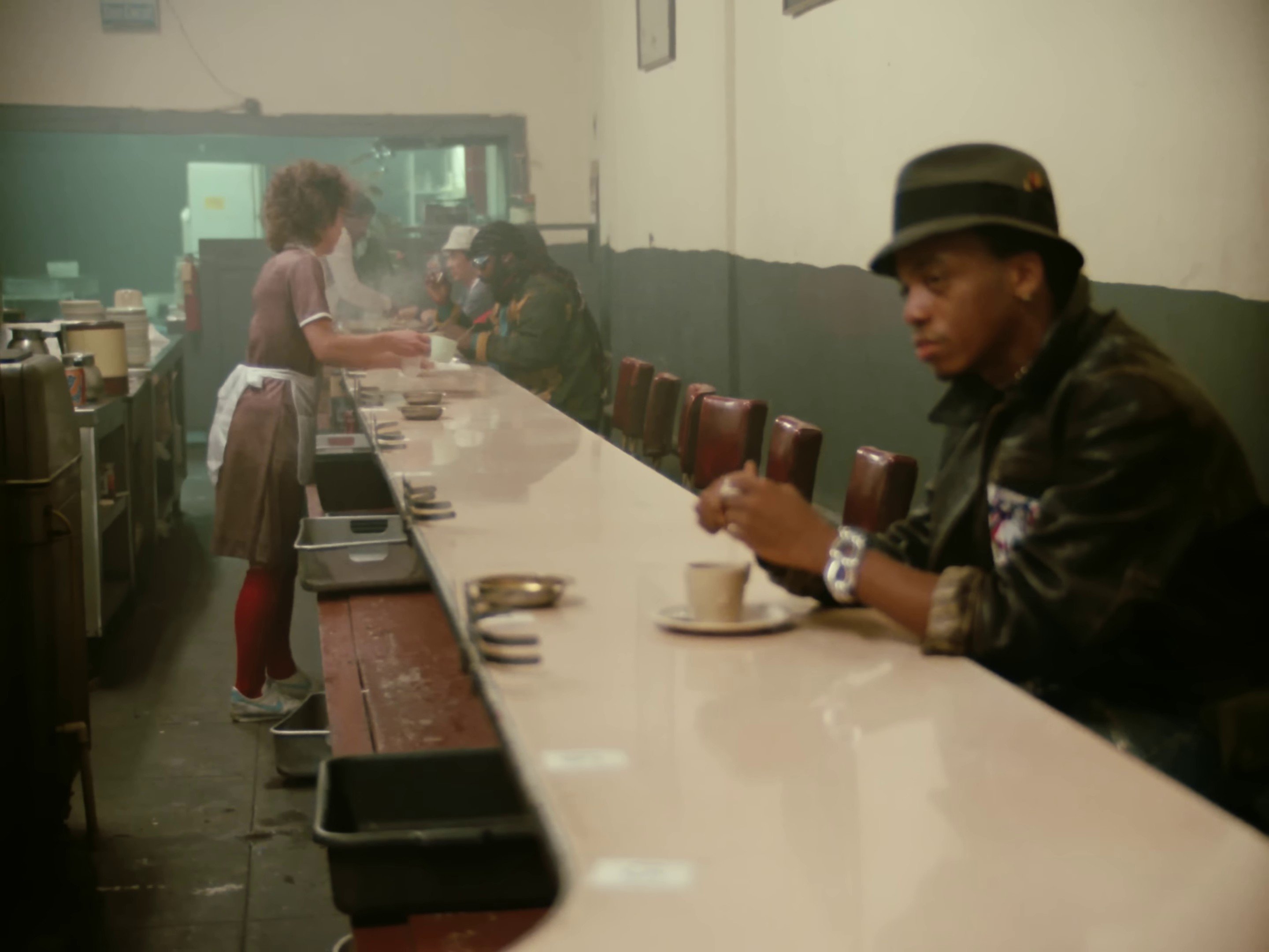 Beat it (1982) —  shot,  lighting