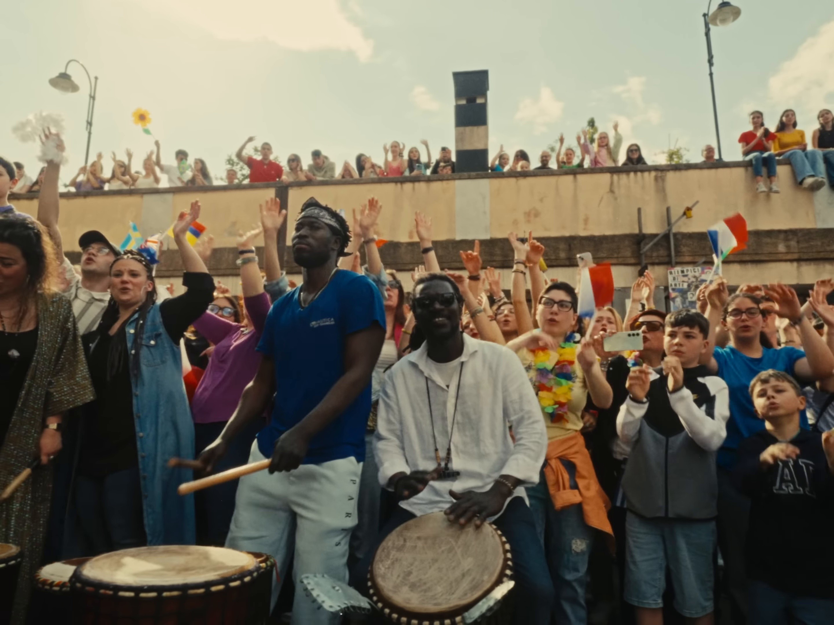 a me mi piace (2025) —  shot,  lighting