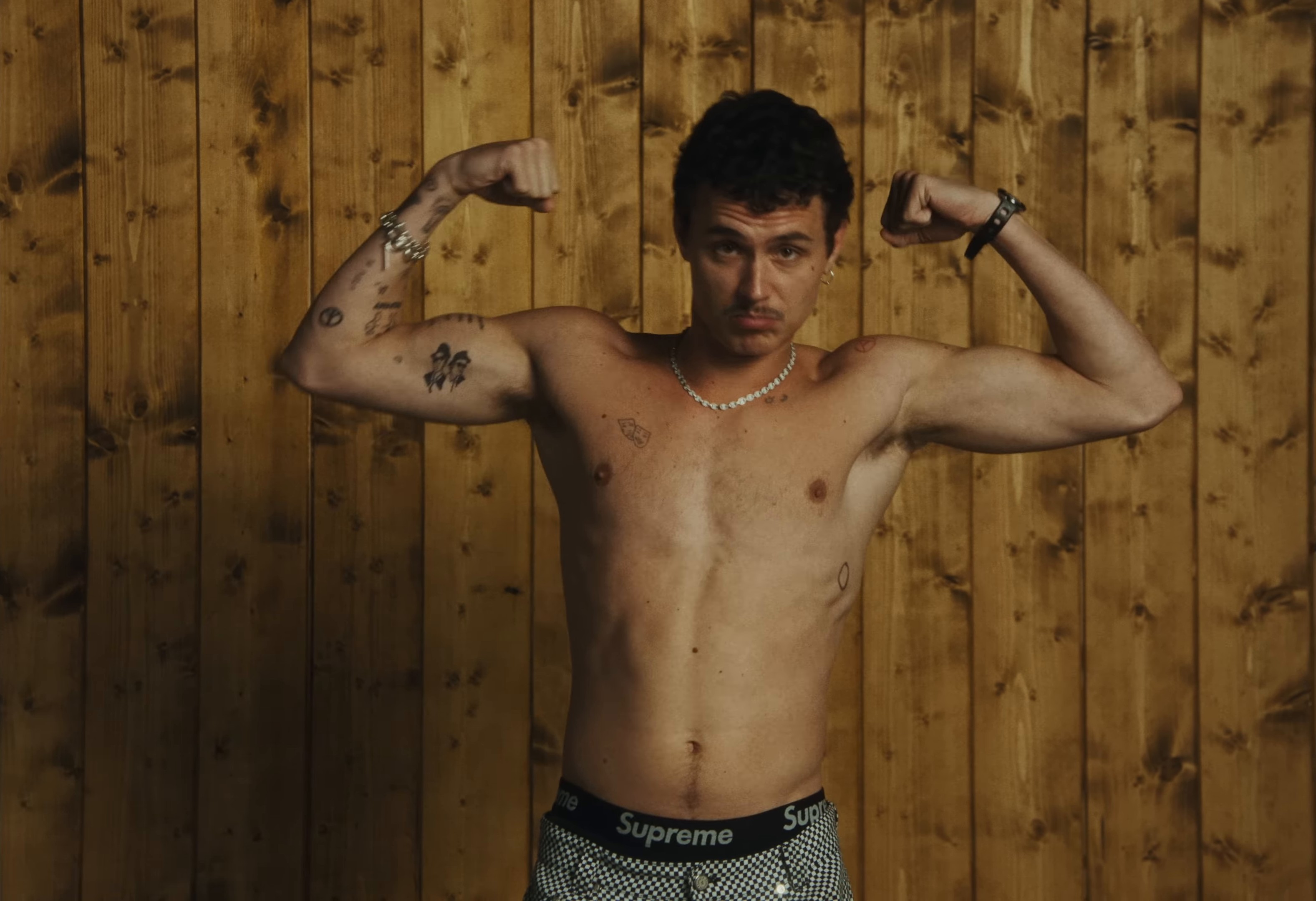 Especial (2024) —  shot,  lighting