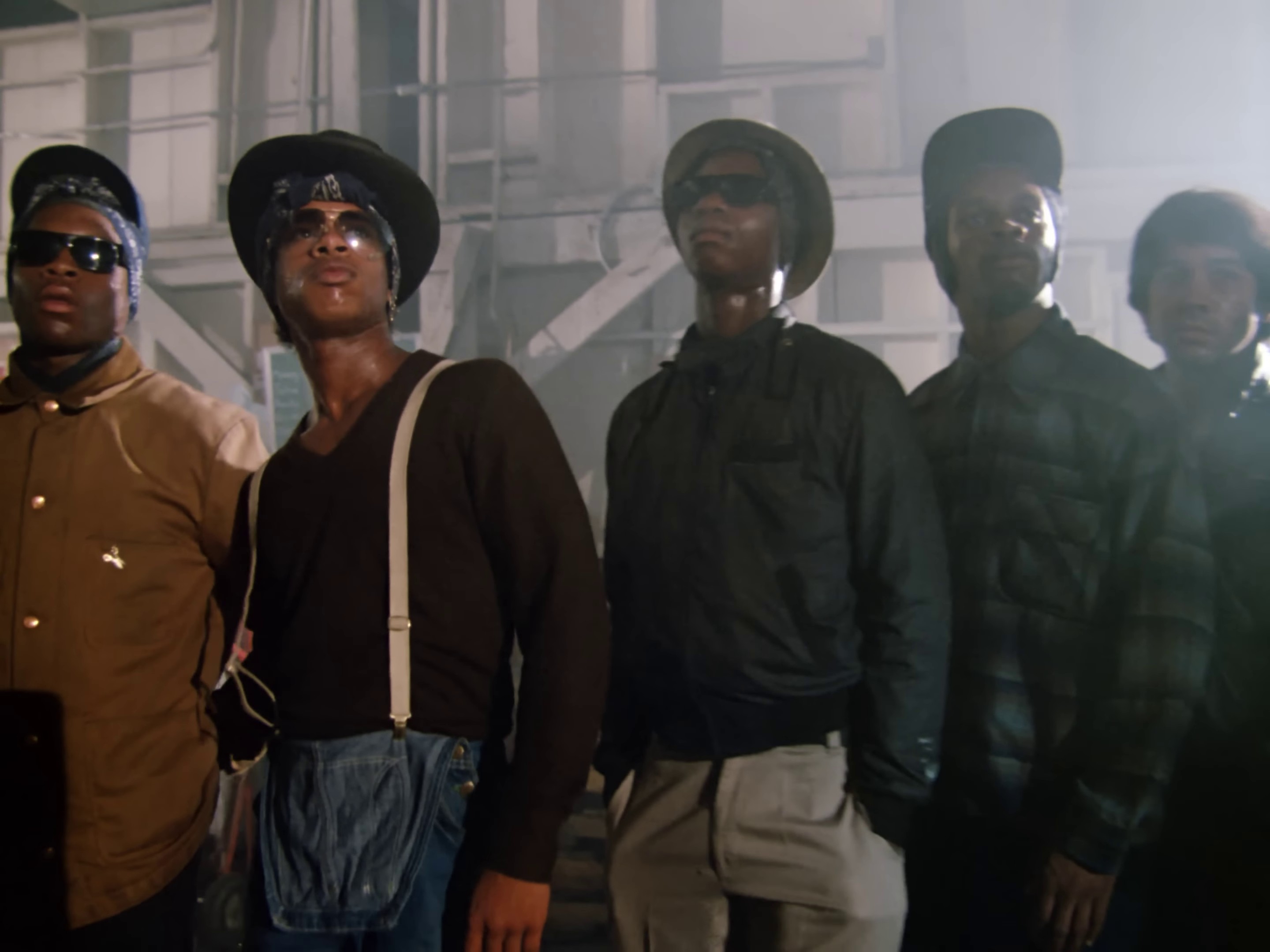 Beat it (1982) —  shot,  lighting