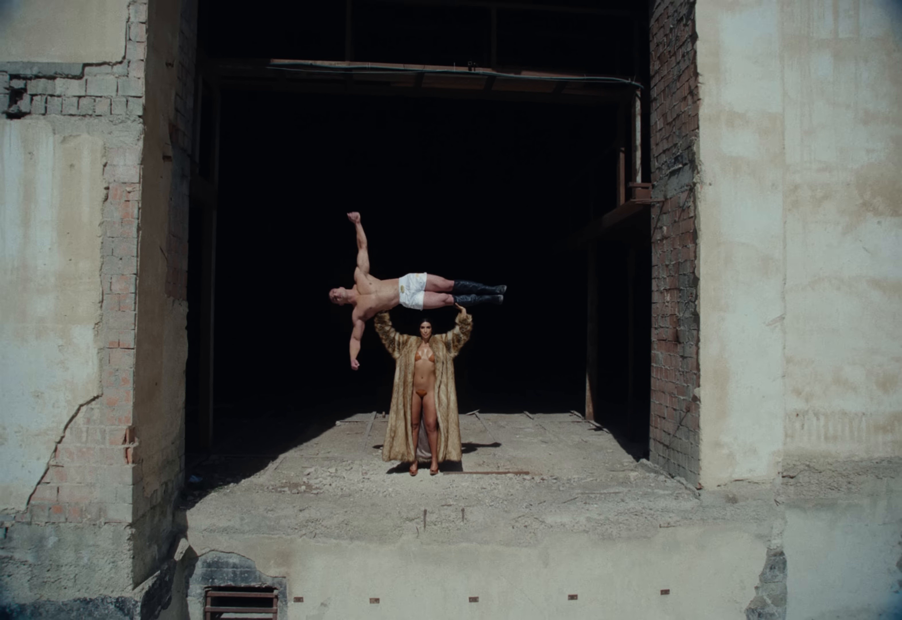 HEROINA (2025) —  shot,  lighting