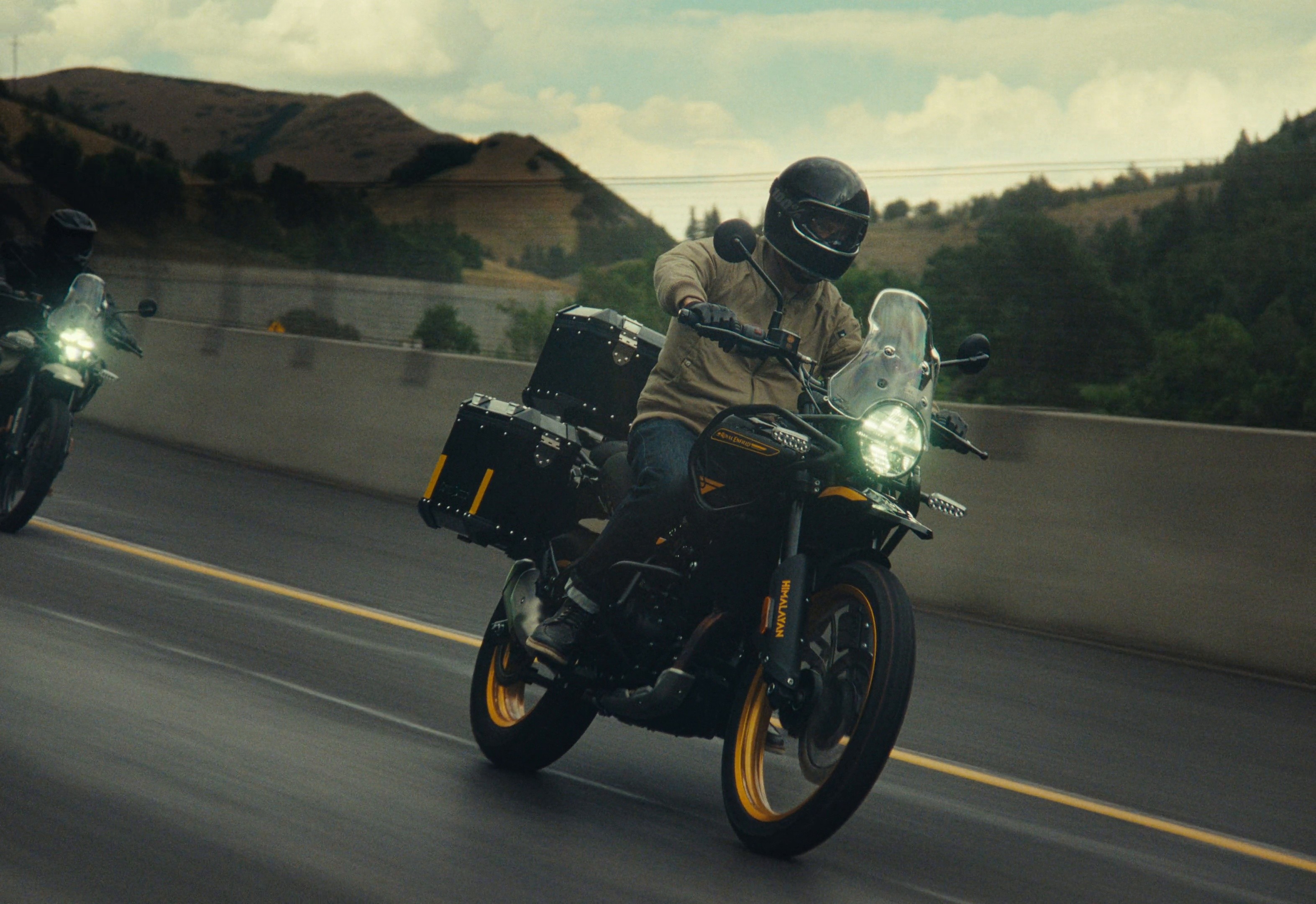 Royal Enfield Himalayan 450 (DC) (2024) —  shot,  lighting