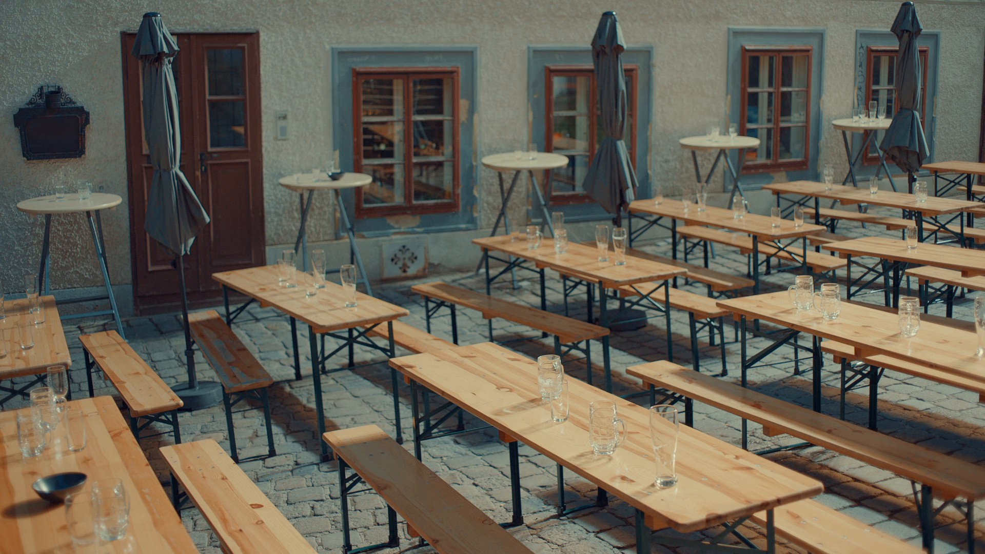 Telekom - No fiber, no football (2024) —  shot,  lighting