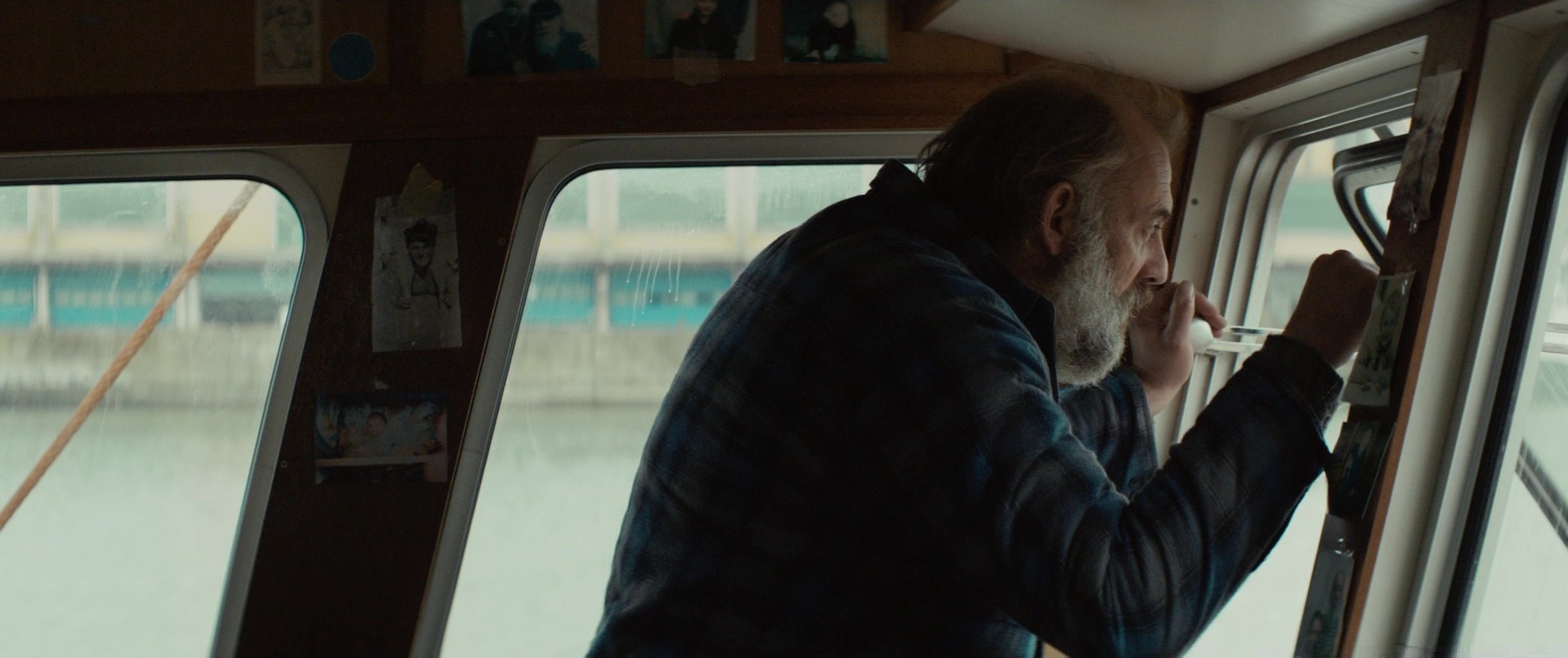 Cargo (2017) —  shot,  lighting