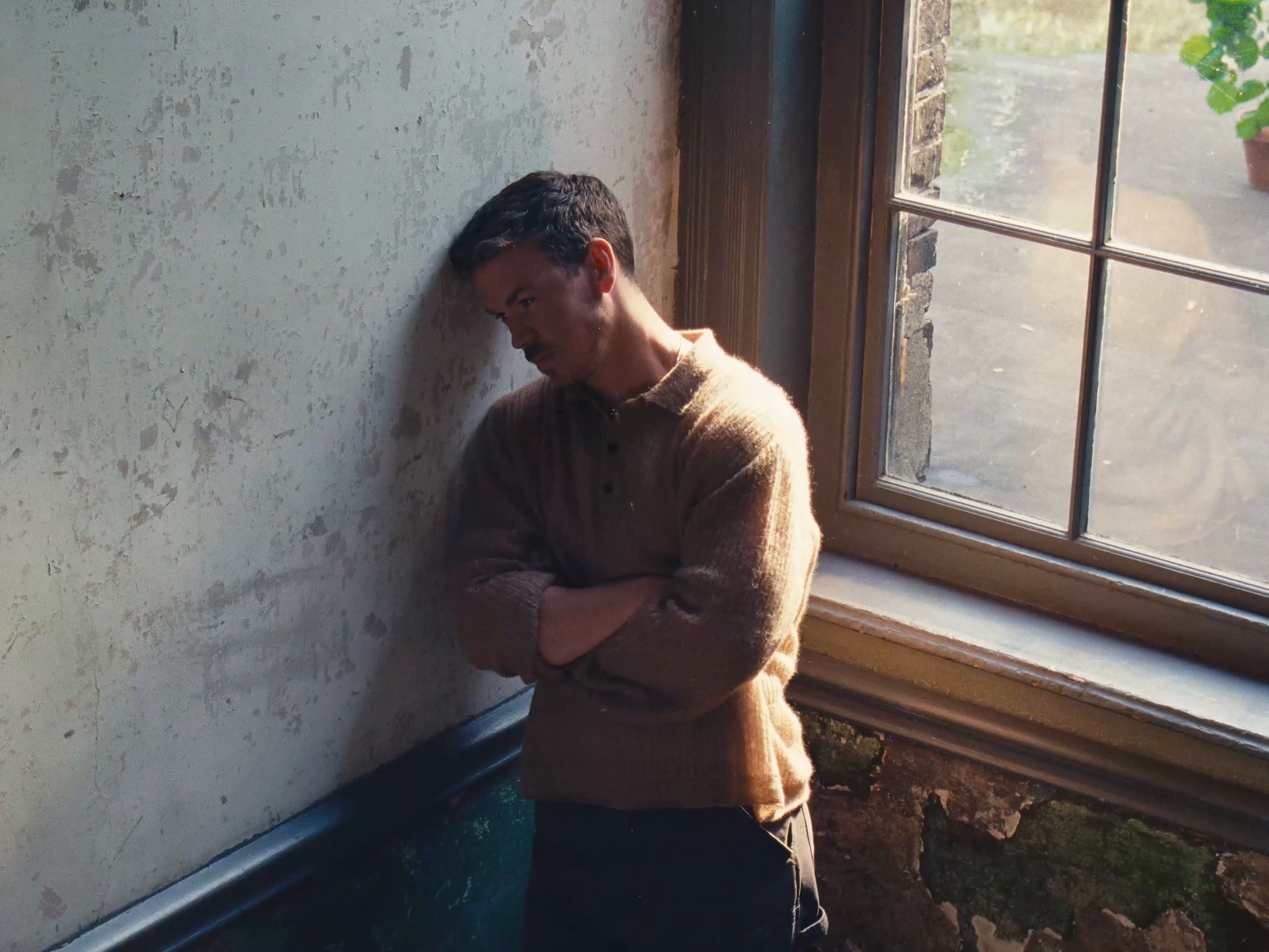 ALL OVER ME (2025) —  shot,  lighting