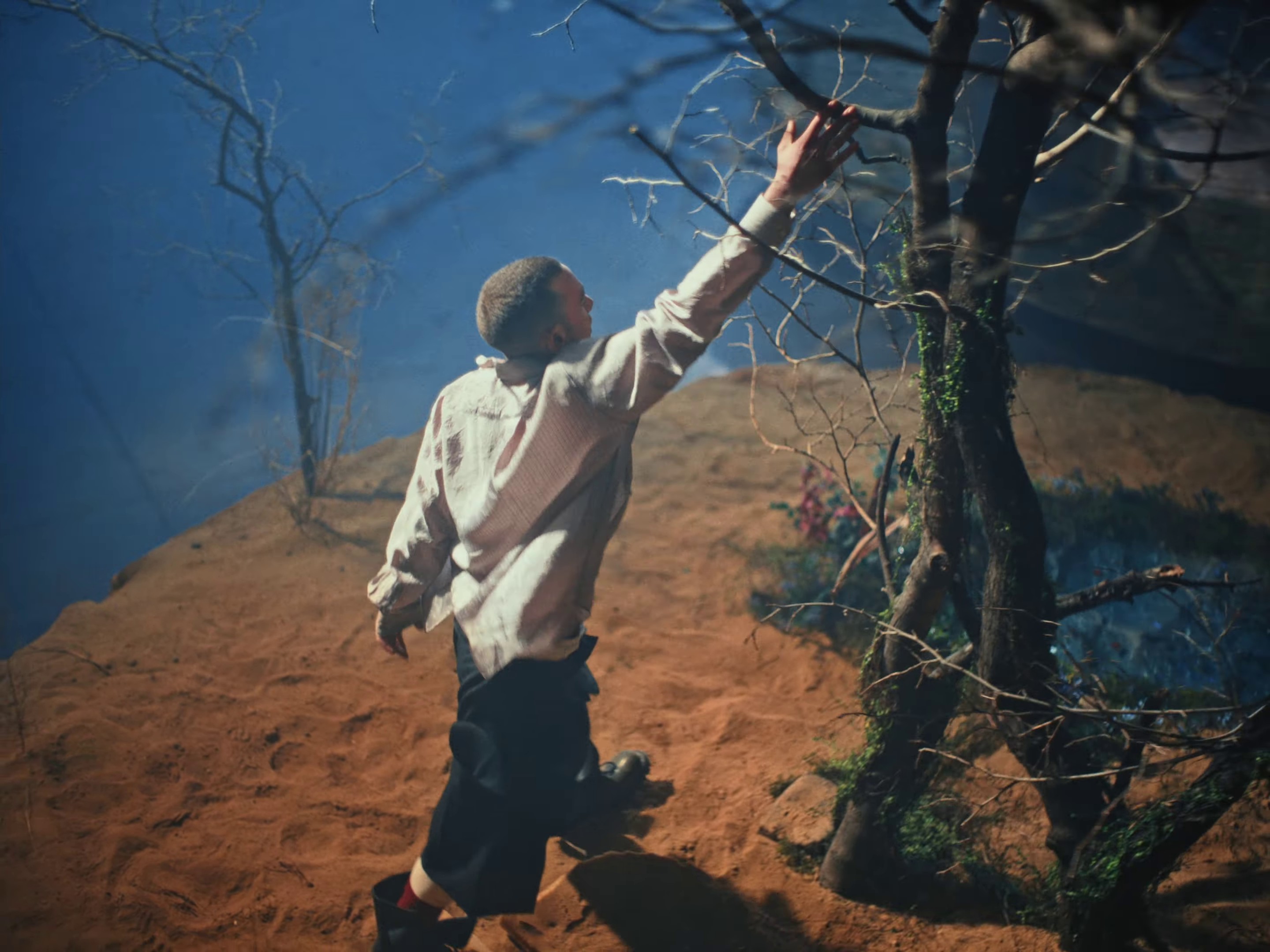 Dizzy (2024) —  shot,  lighting