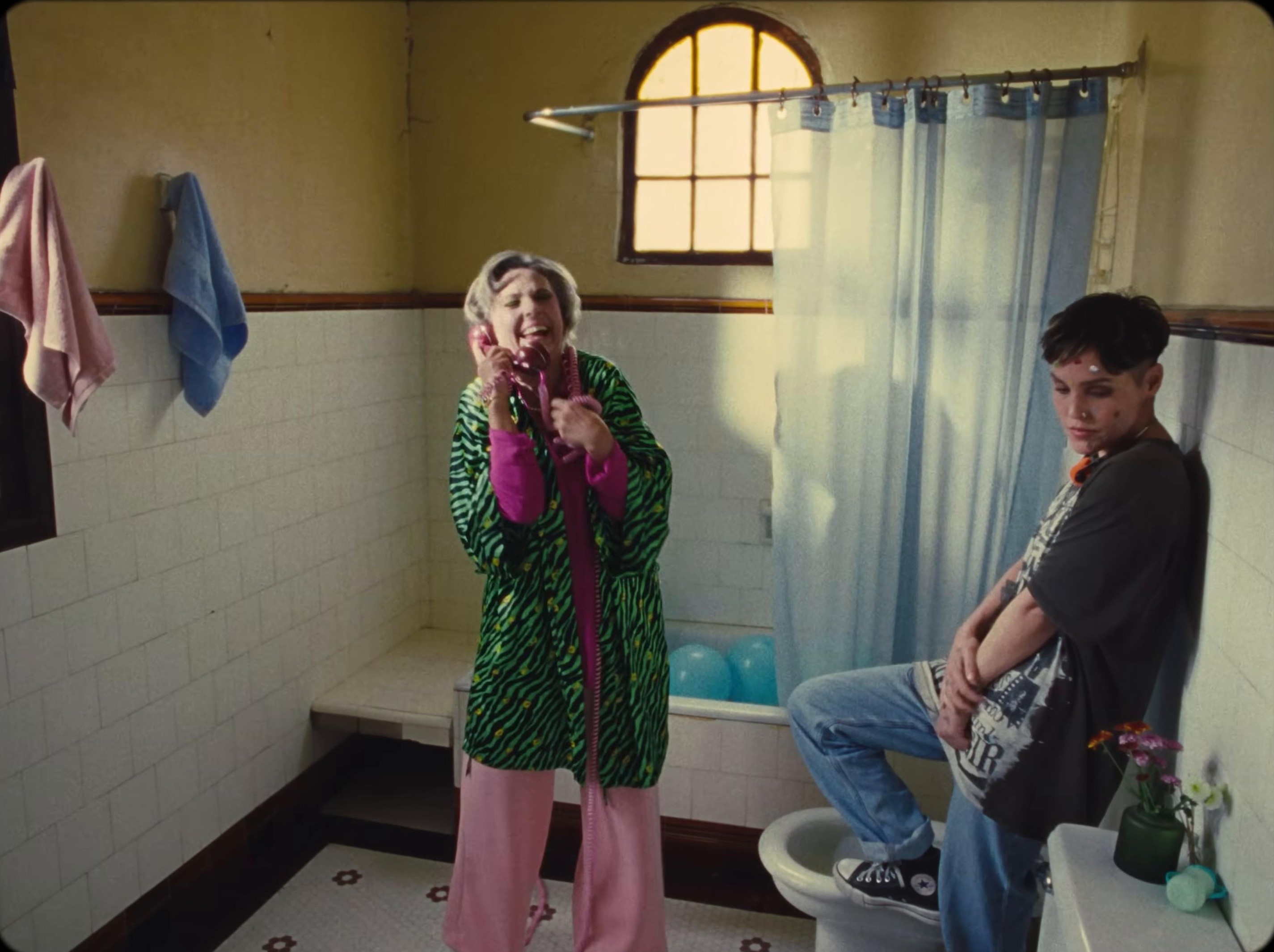 Me Asusta Amar Tanto La Soledad (2026) —  shot,  lighting