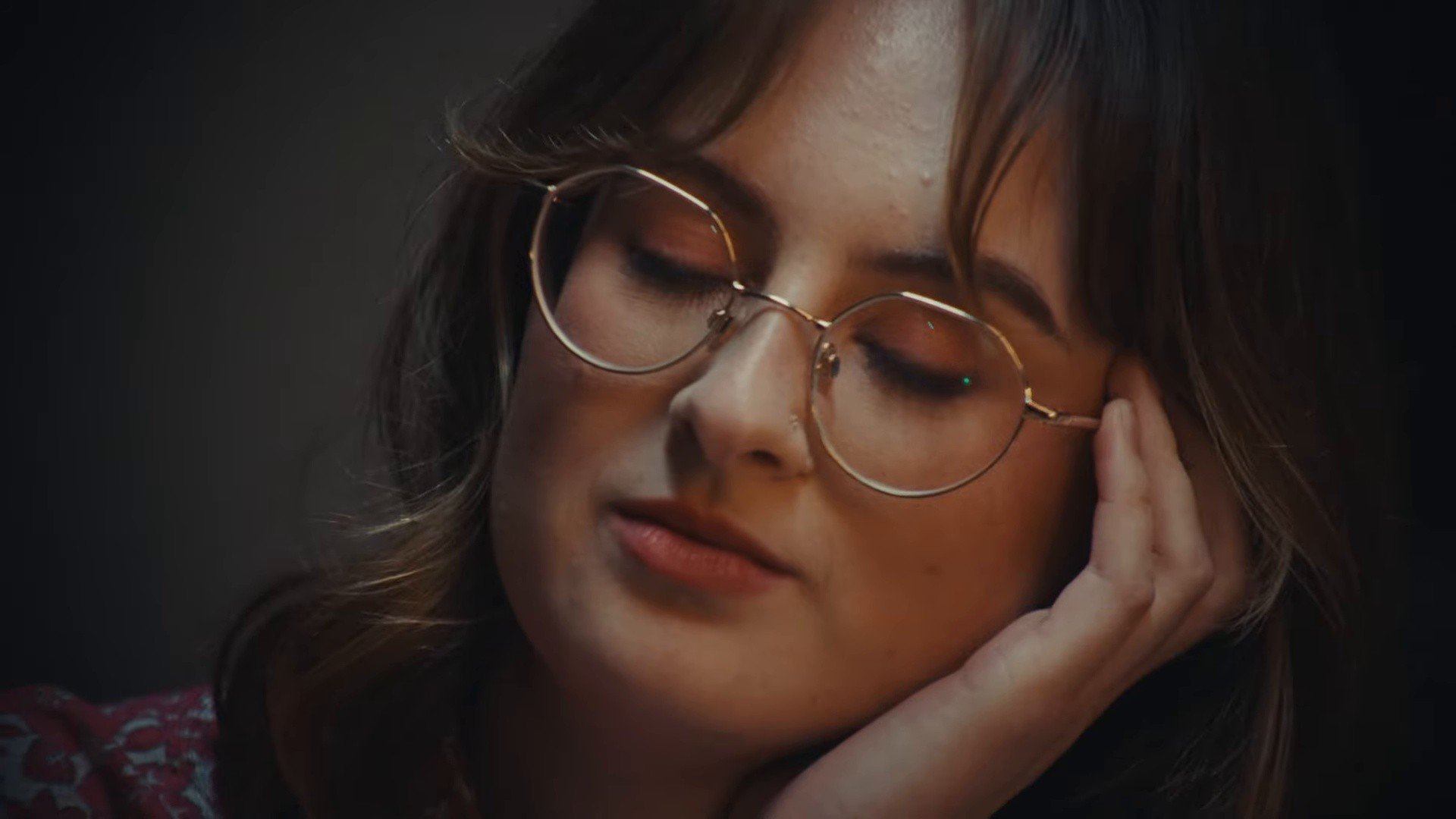 FRIENDS TO LOVERS (2025) —  shot,  lighting