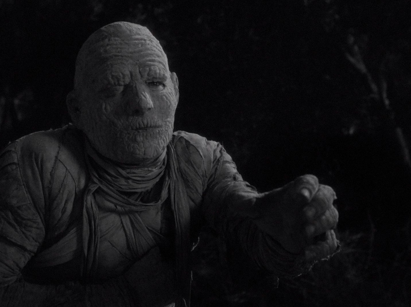 The Mummy's Curse (1944) —  shot,  lighting