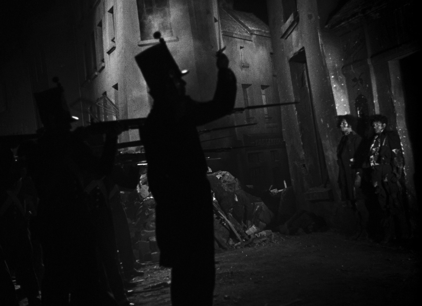 Les Misérables (1934) —  shot,  lighting