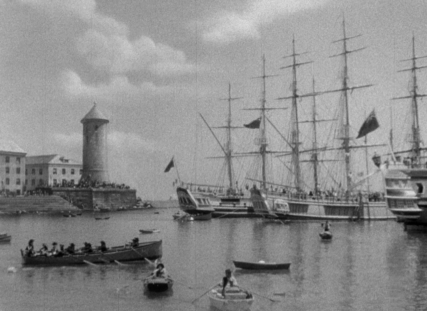 Mutiny on the Bounty (1935) —  shot,  lighting