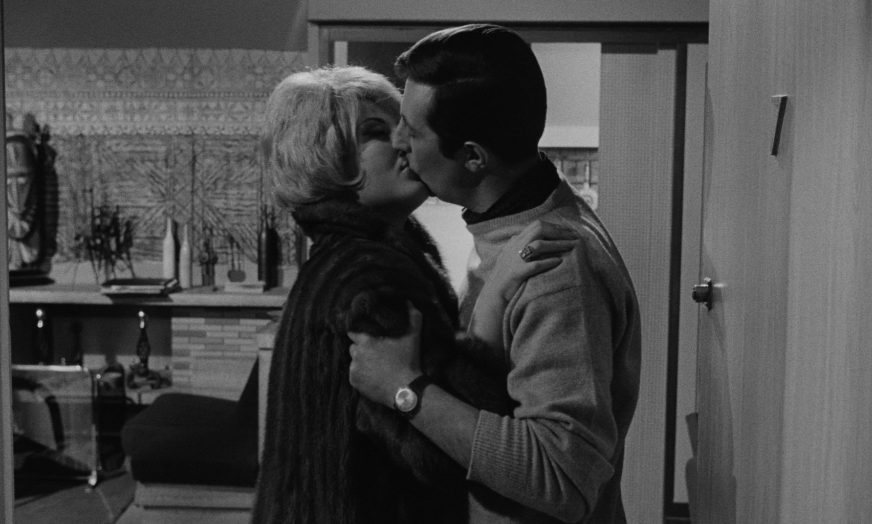 The Corrupt (1963) —  shot,  lighting