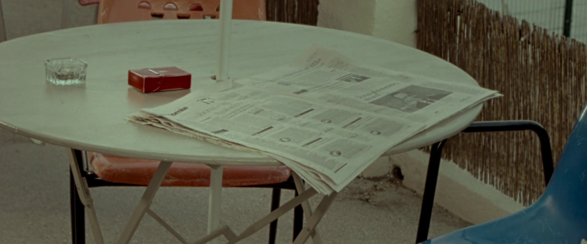 Azuro (2022) —  shot,  lighting