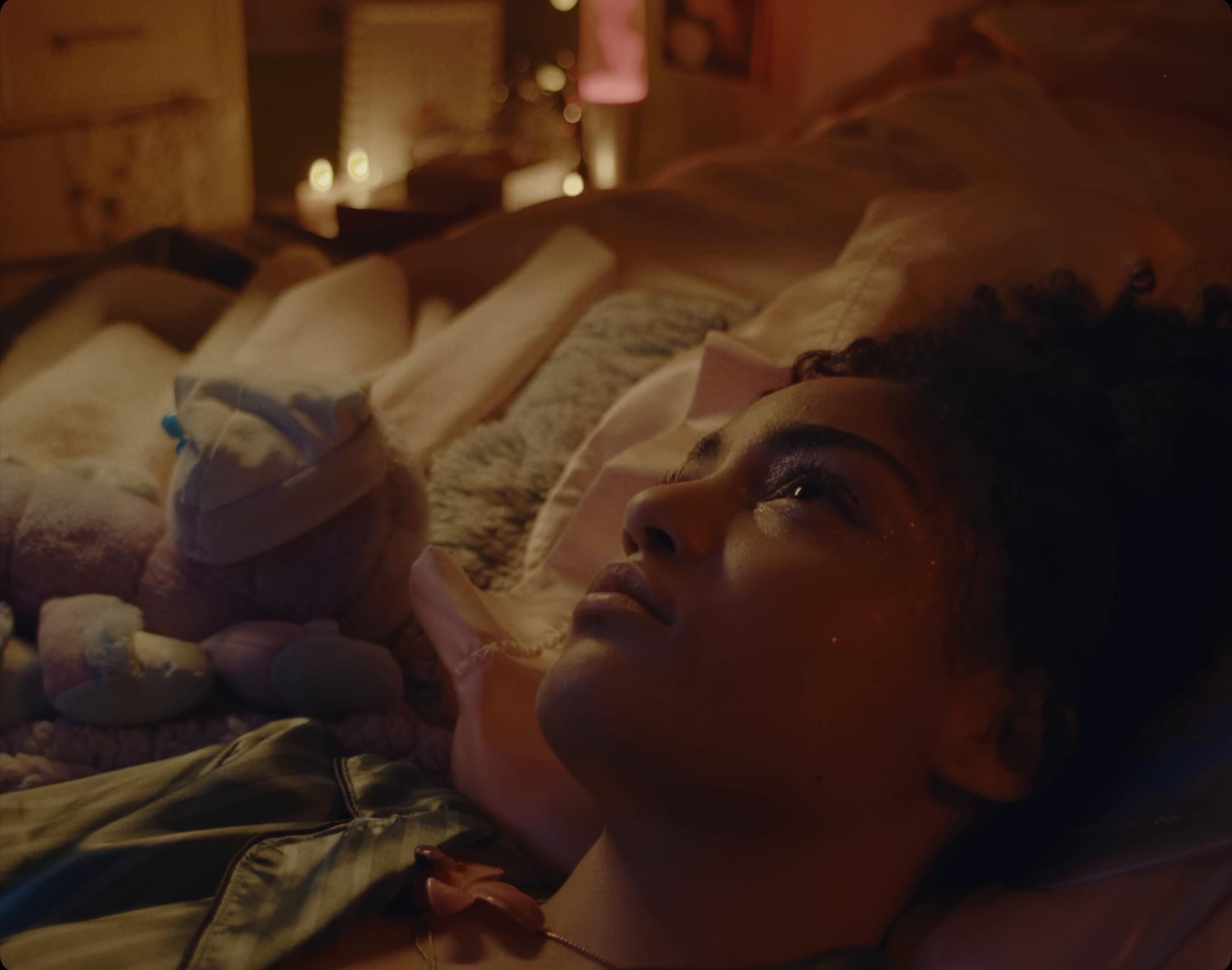 Laissez-moi (2025) —  shot,  lighting