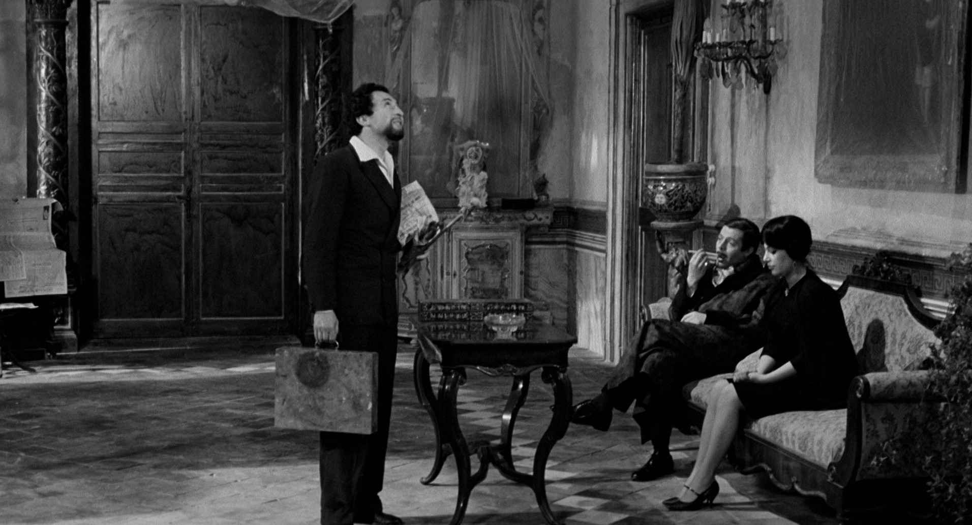 Divorce Italian Style (1961) —  shot,  lighting