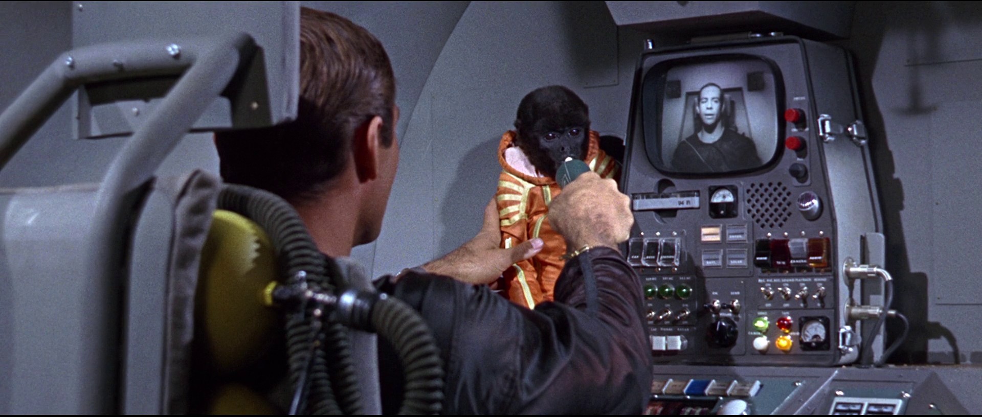 Robinson Crusoe on Mars (1964) —  shot,  lighting