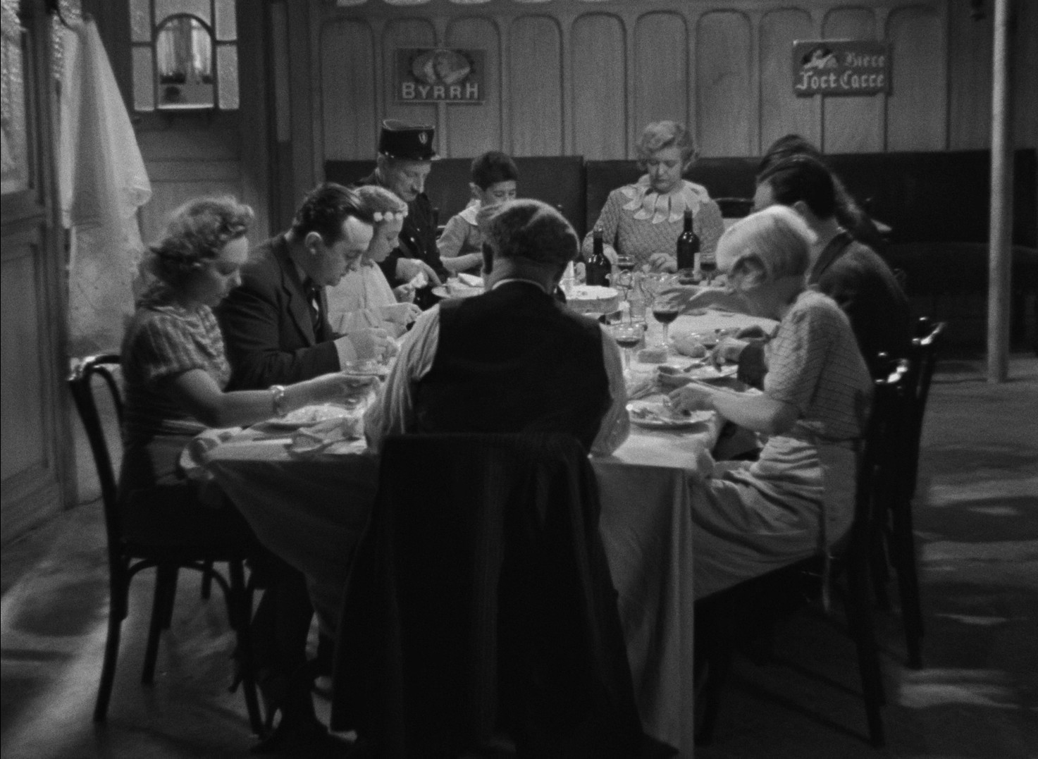 Hôtel du Nord (1938) —  shot,  lighting