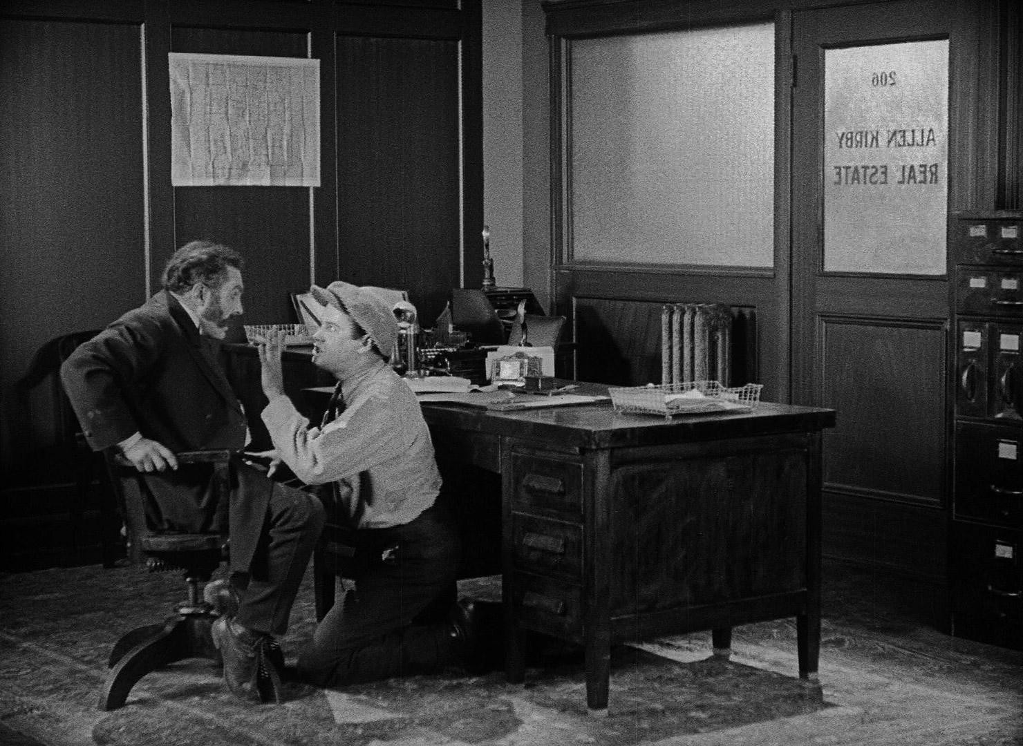 Safety Last! (1923) —  shot,  lighting