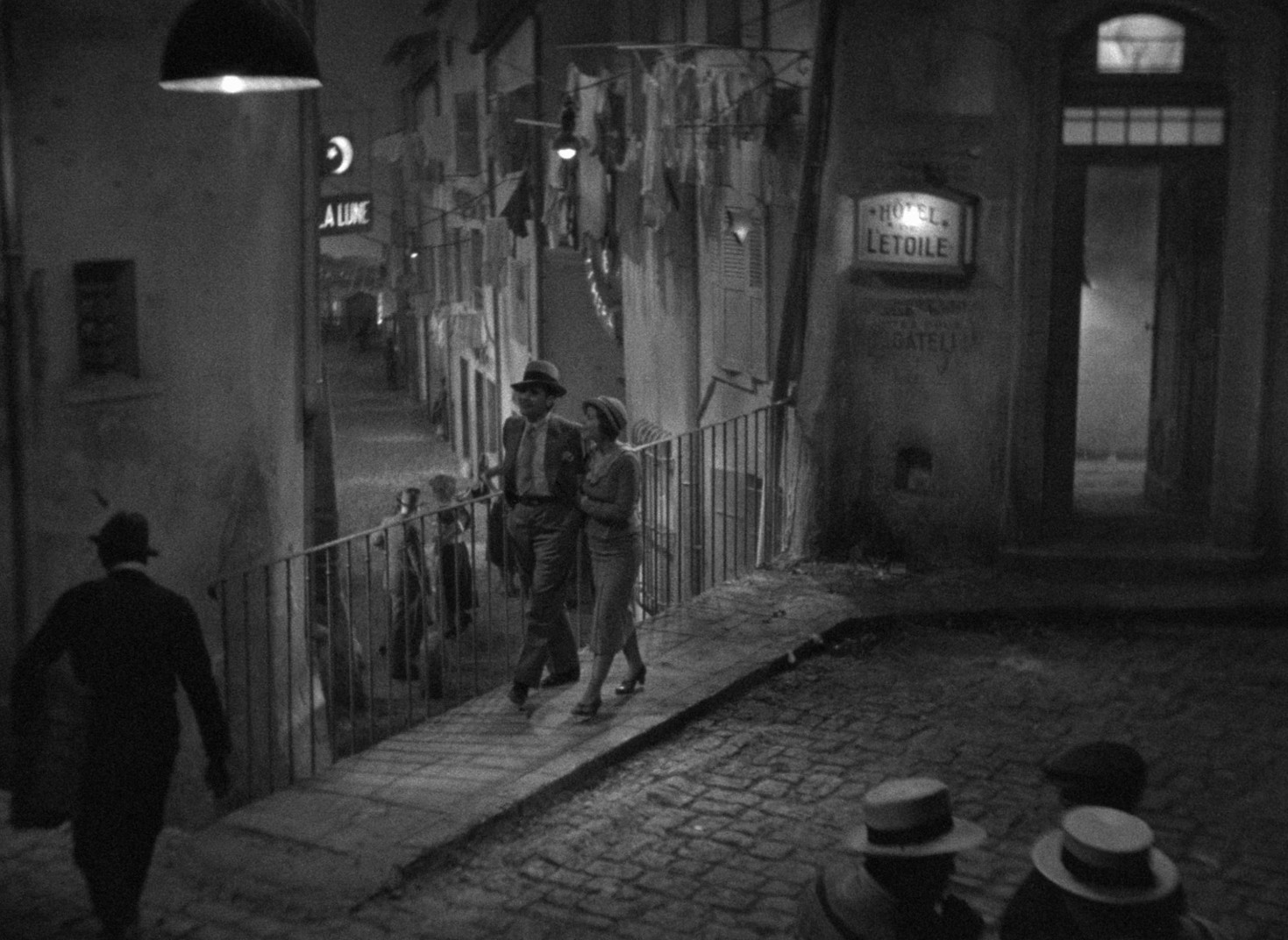 Justin de Marseille (1935) —  shot,  lighting
