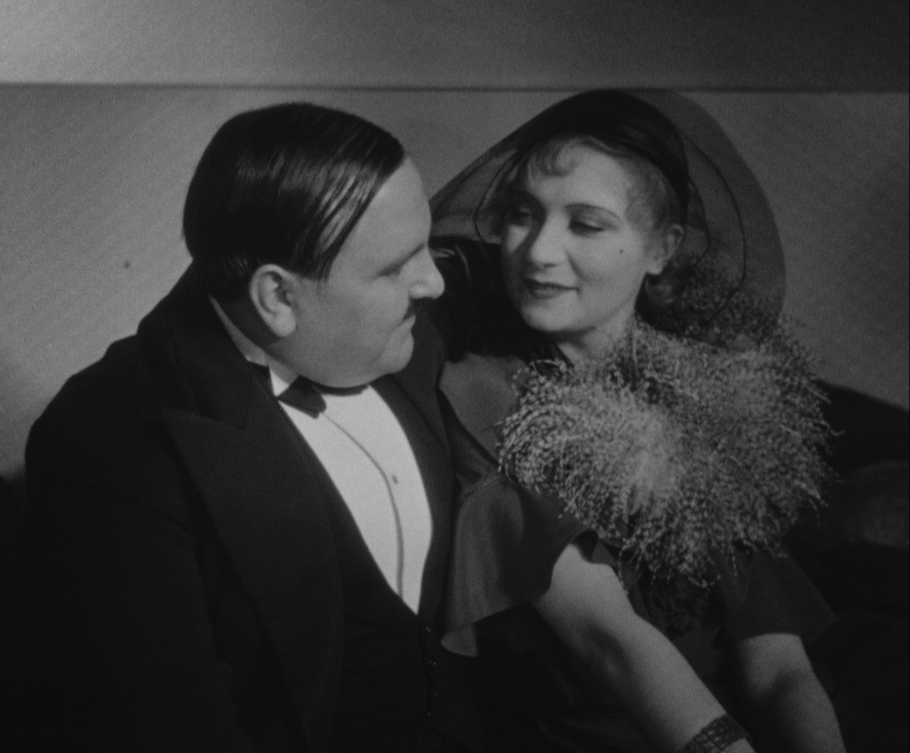 La Chienne (1931) —  shot,  lighting