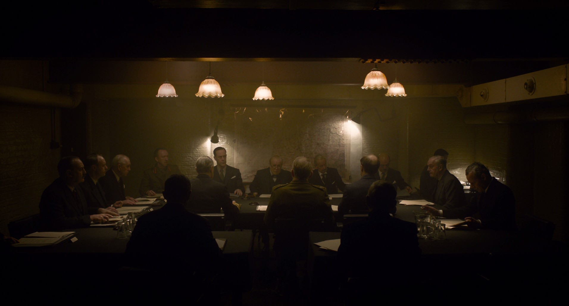 Darkest Hour (2017) —  shot,  lighting