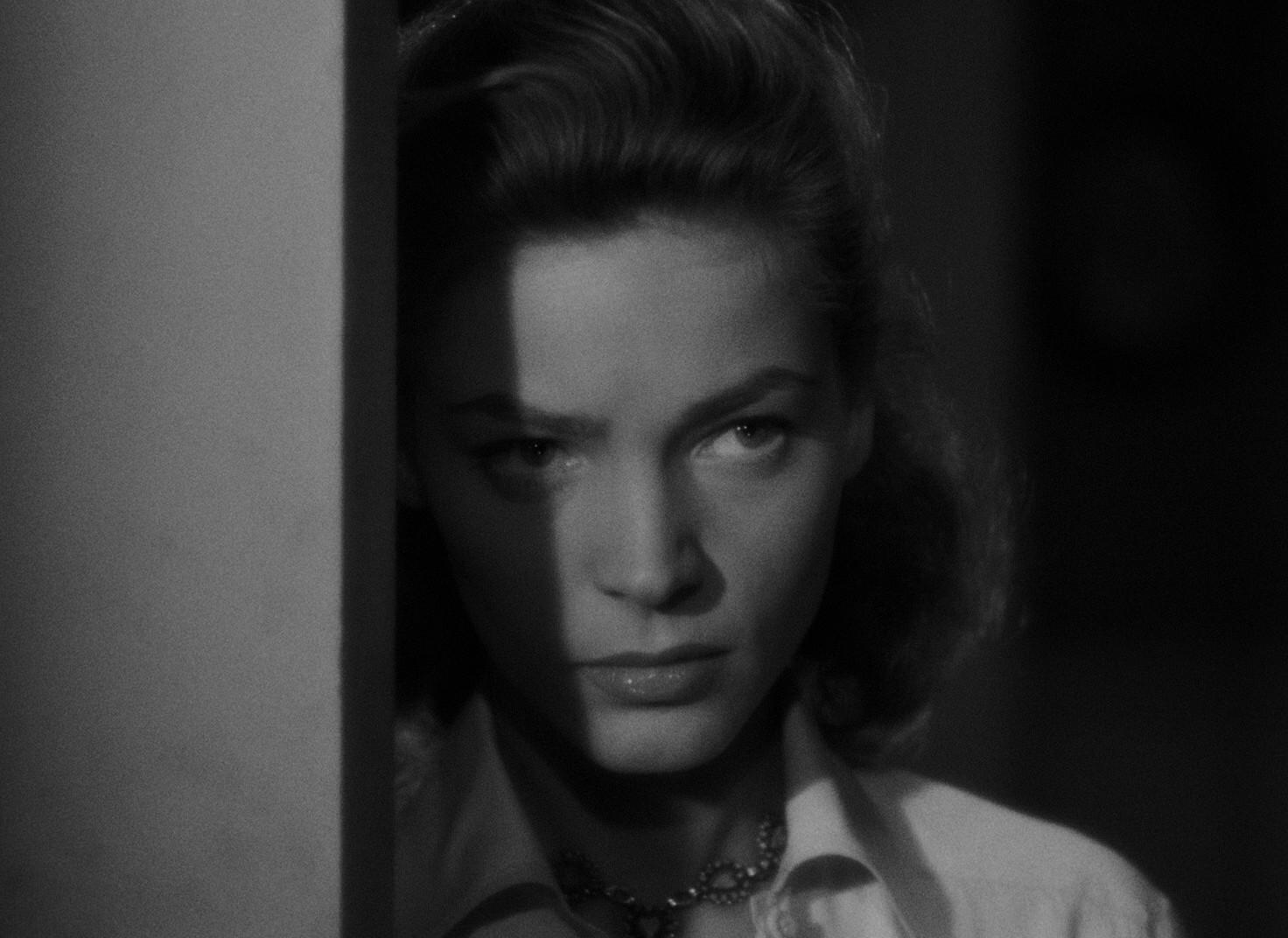 Key Largo (1948) —  shot,  lighting