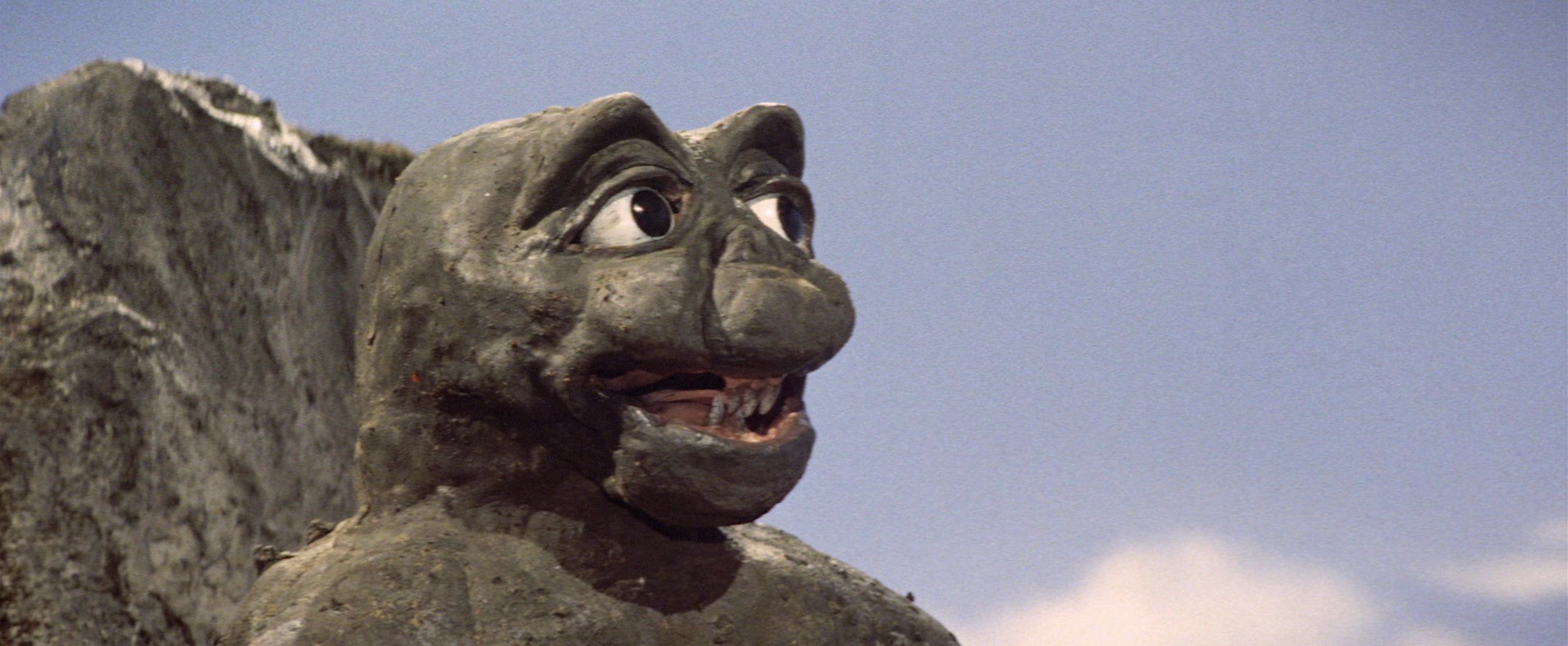 Destroy All Monsters (1968) —  shot,  lighting