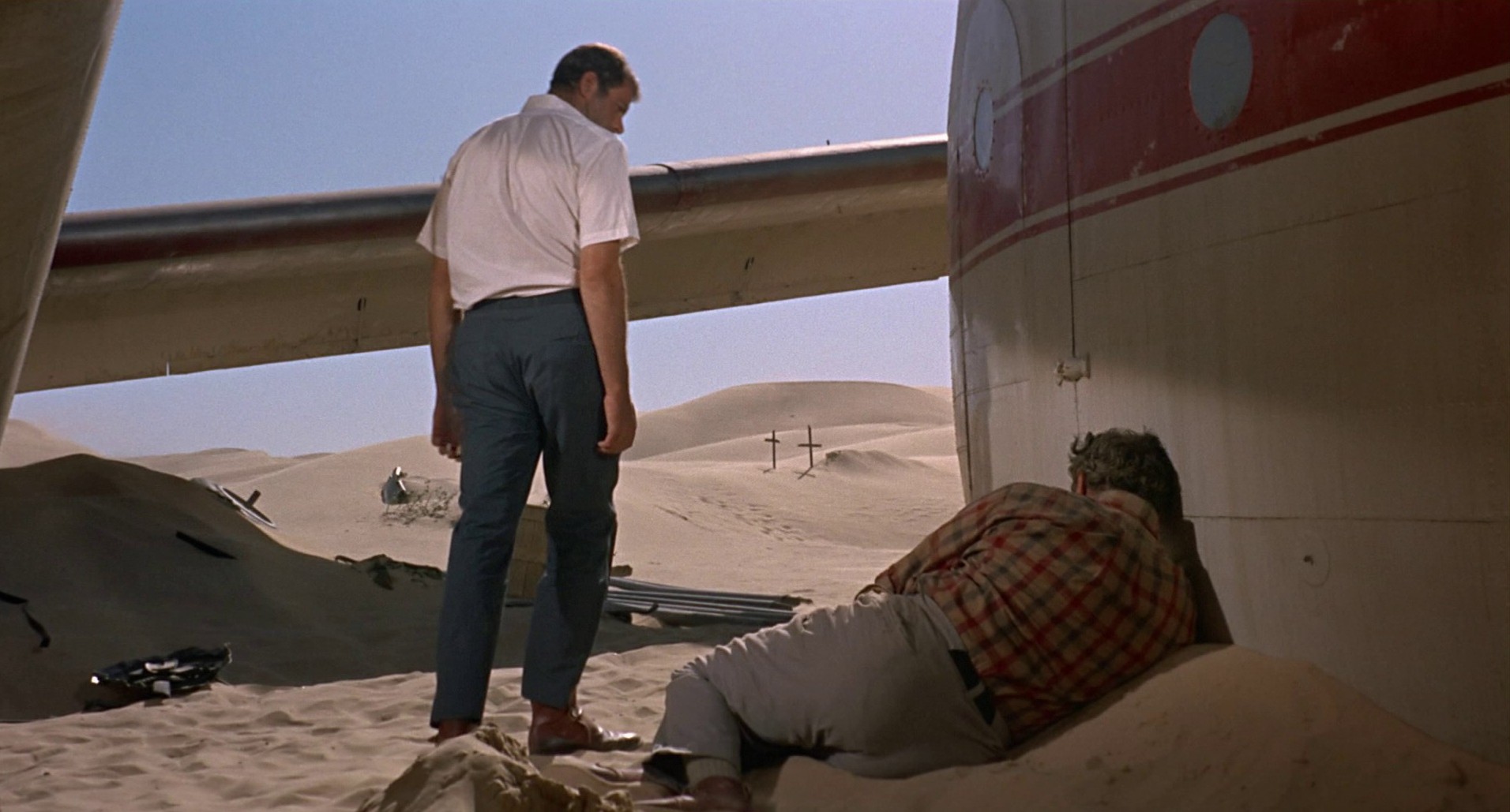 The Flight of the Phoenix (1965) —  shot,  lighting