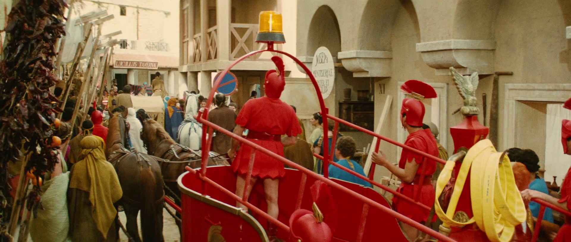 Deux heures moins le quart avant Jésus-Christ (1982) —  shot,  lighting