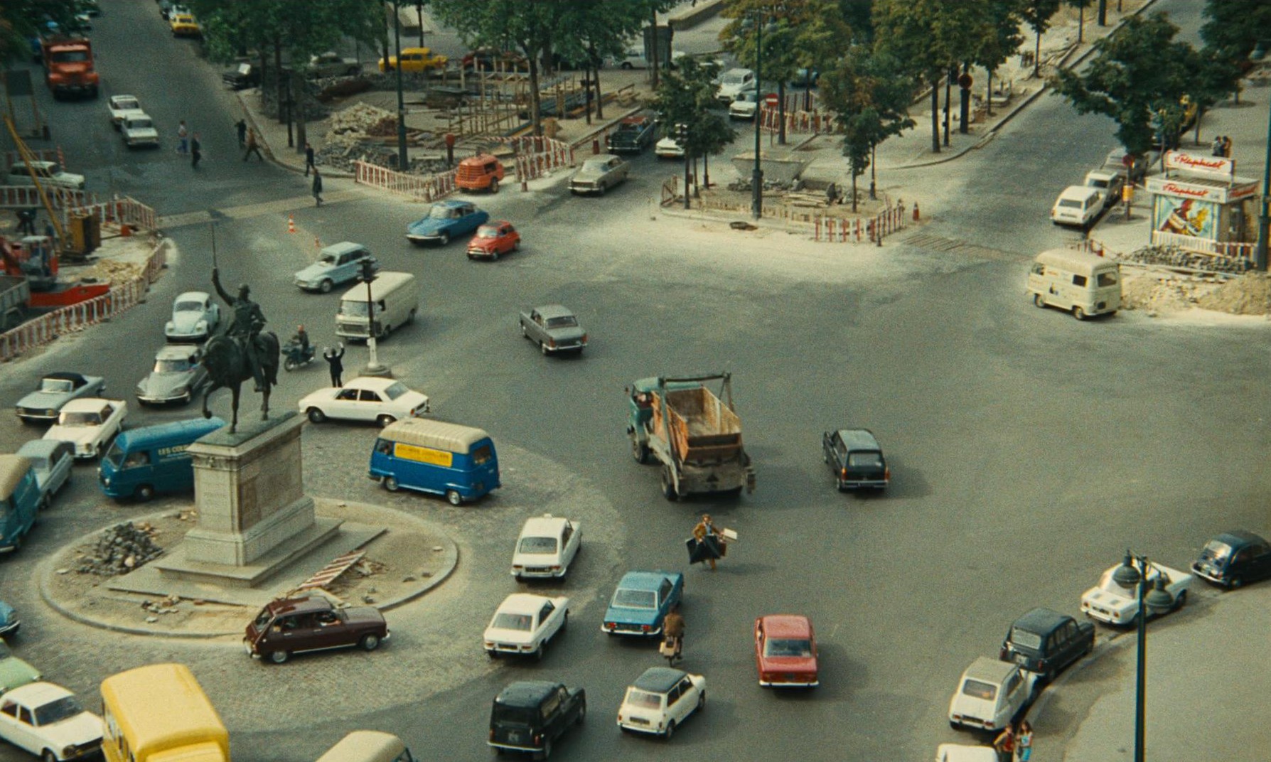 Distracted (1970) —  shot,  lighting