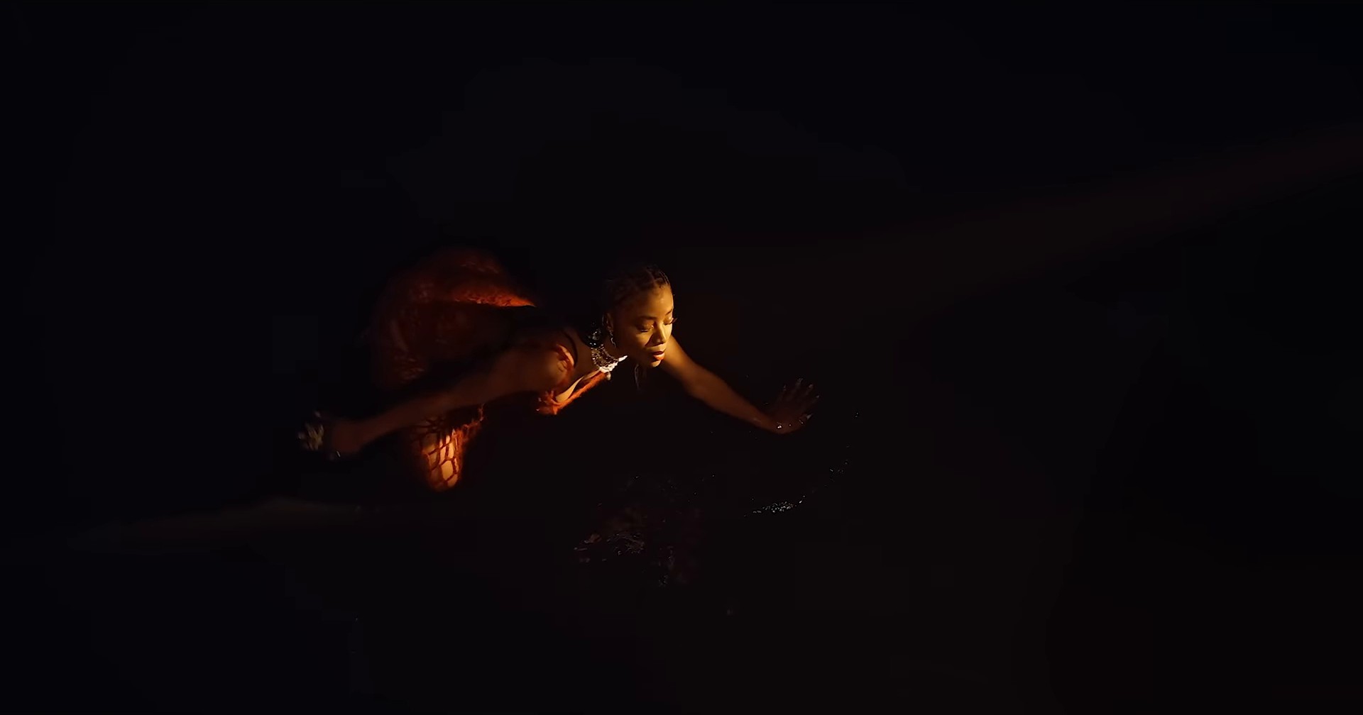 MACHUCA (2024) —  shot,  lighting