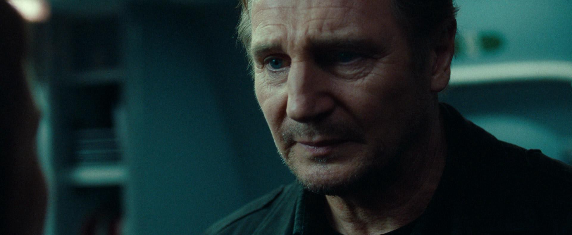 Non-Stop (2014) —  shot,  lighting