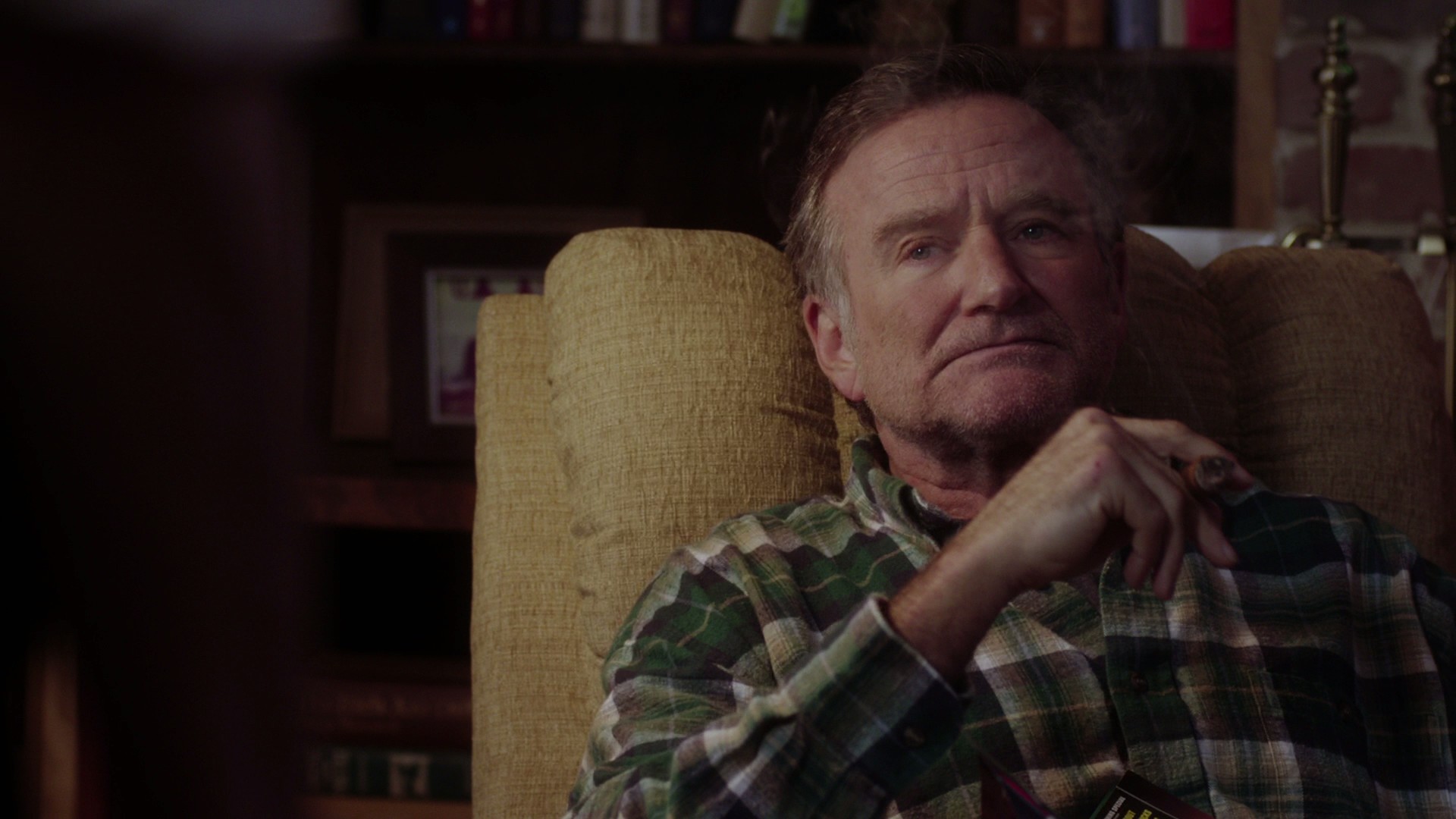 A Merry Friggin' Christmas (2014) —  shot,  lighting