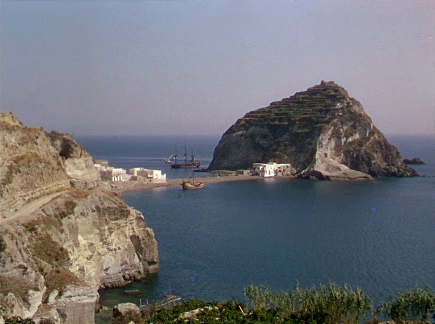 The Crimson Pirate (1952) —  shot,  lighting