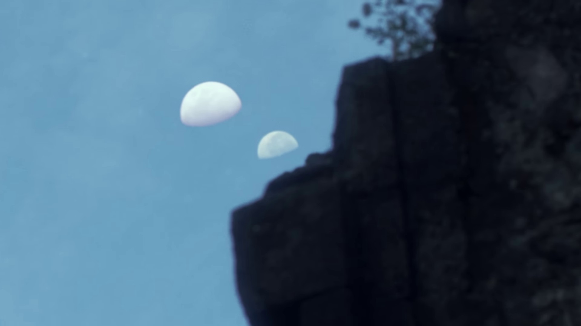 Player of games  (2021) —  shot,  lighting