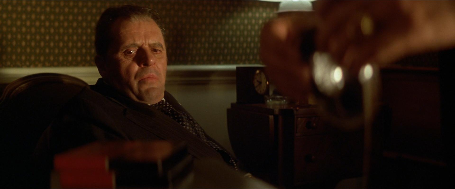 Nixon (1995) —  shot,  lighting